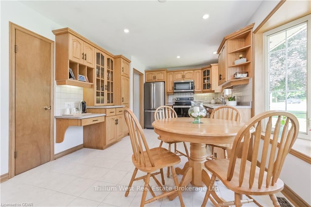 540 Princess Ann Street Property Photo 6