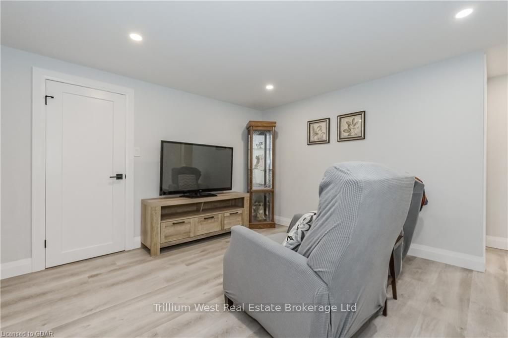 540 Princess Ann Street Property Photo 17