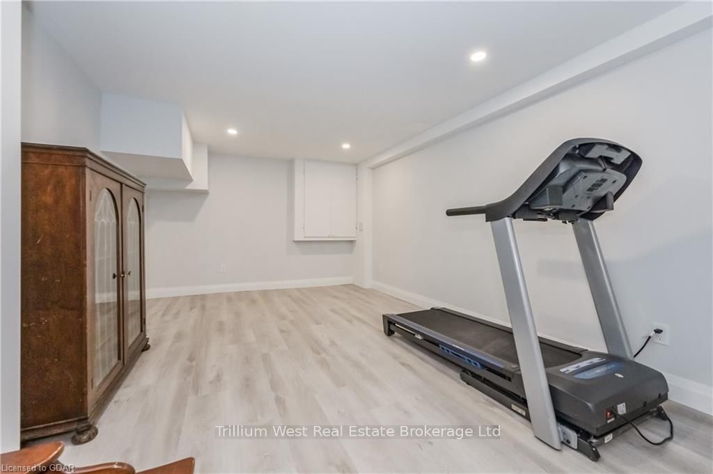 540 Princess Ann Street Property Photo 19
