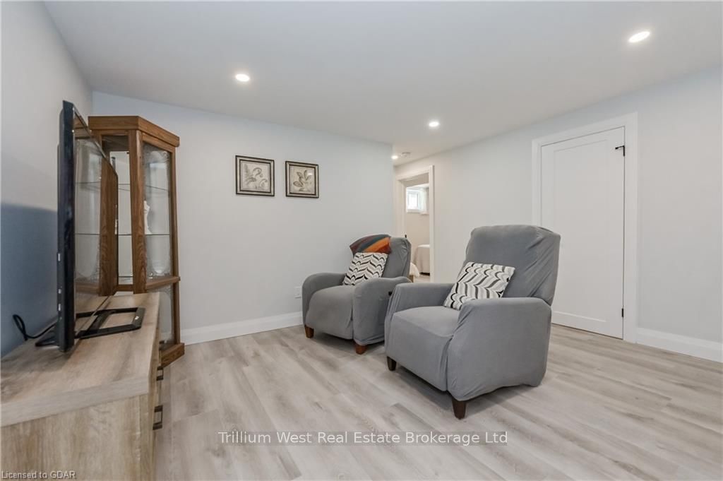 540 Princess Ann Street Property Photo 21