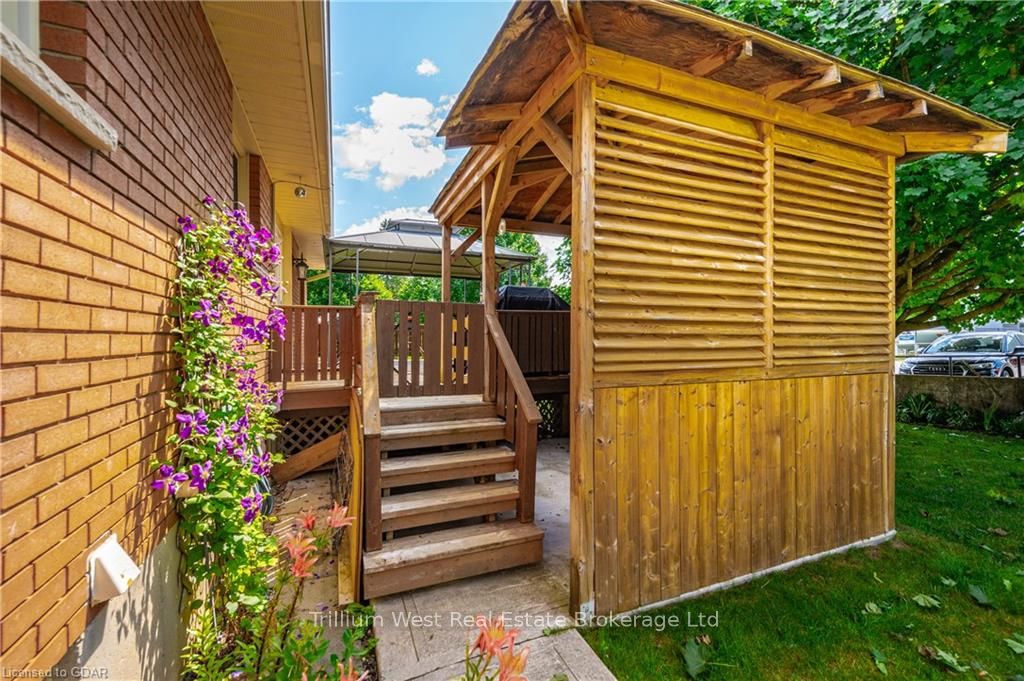 540 Princess Ann Street Property Photo 29