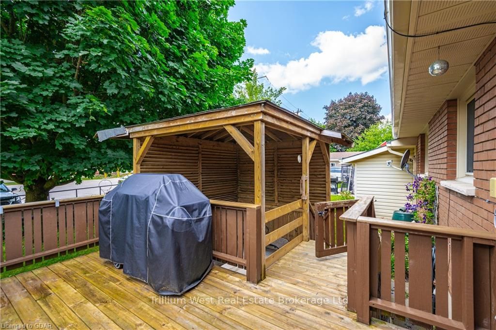 540 Princess Ann Street Property Photo 33