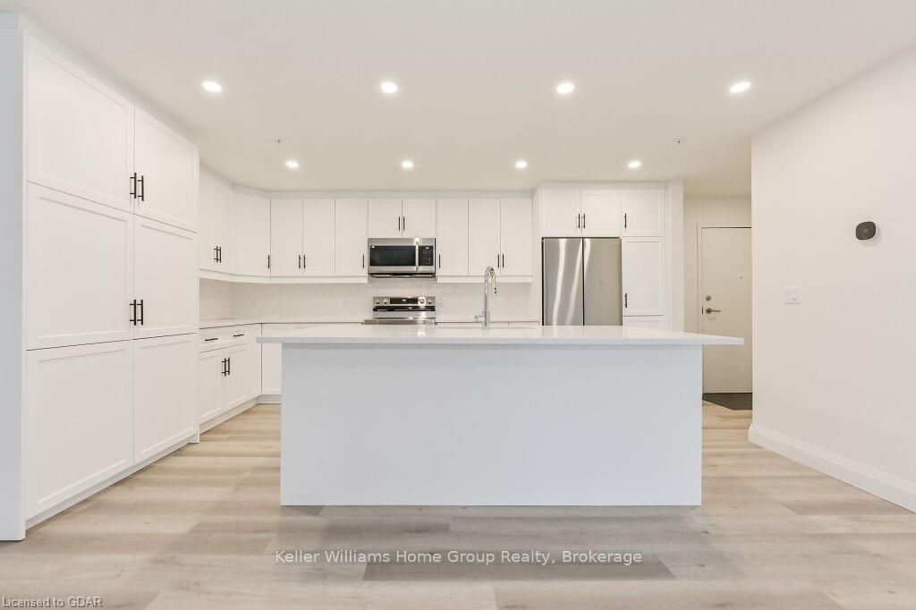 #302 - 99b Farley Road Property Photo 13