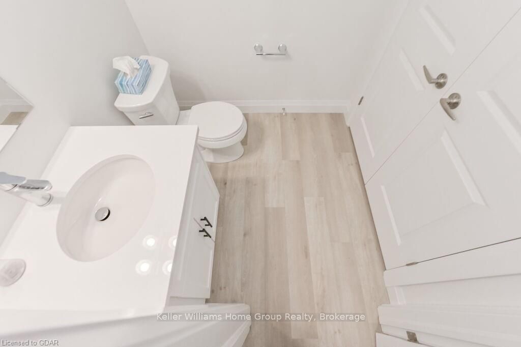 #302 - 99b Farley Road Property Photo 33