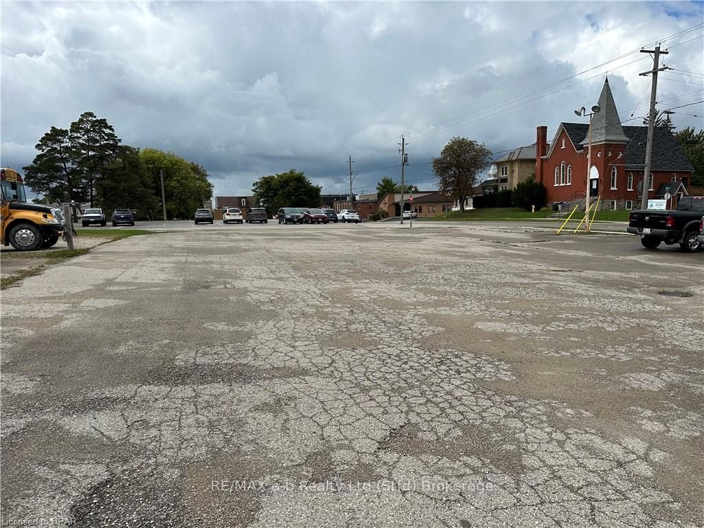 15 Mill Street Property Photo 13
