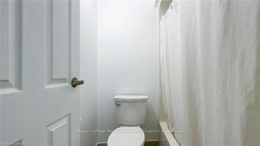 414-420 Main St S Property Photo 17