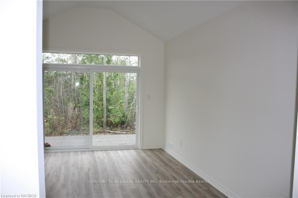 81 Division Street Property Photo 6