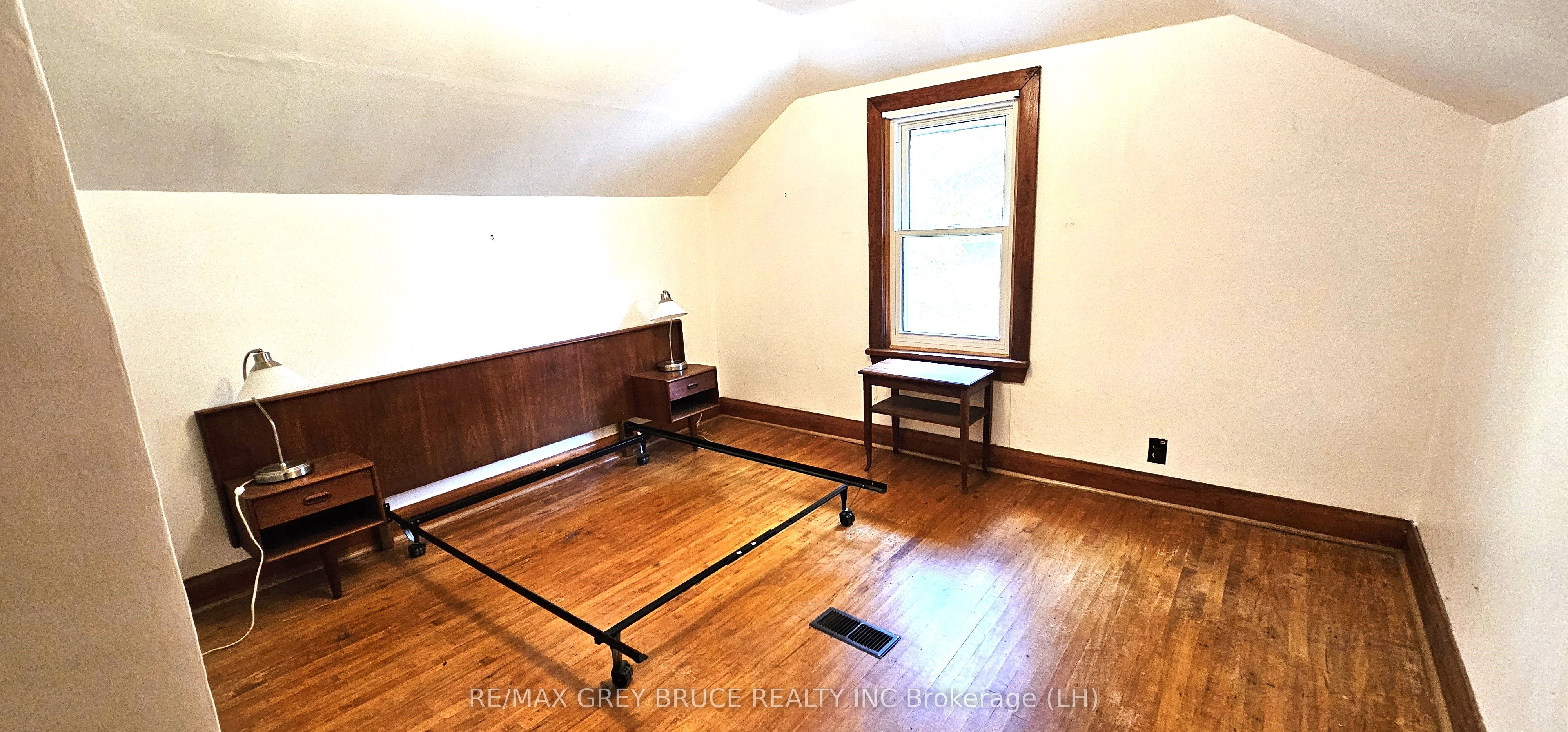 4 Alexander Street Property Photo 11