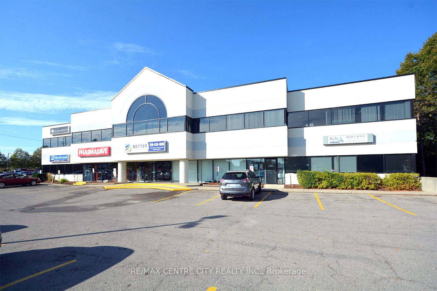 #d50 - 339 Wellington Road Property Photo 3