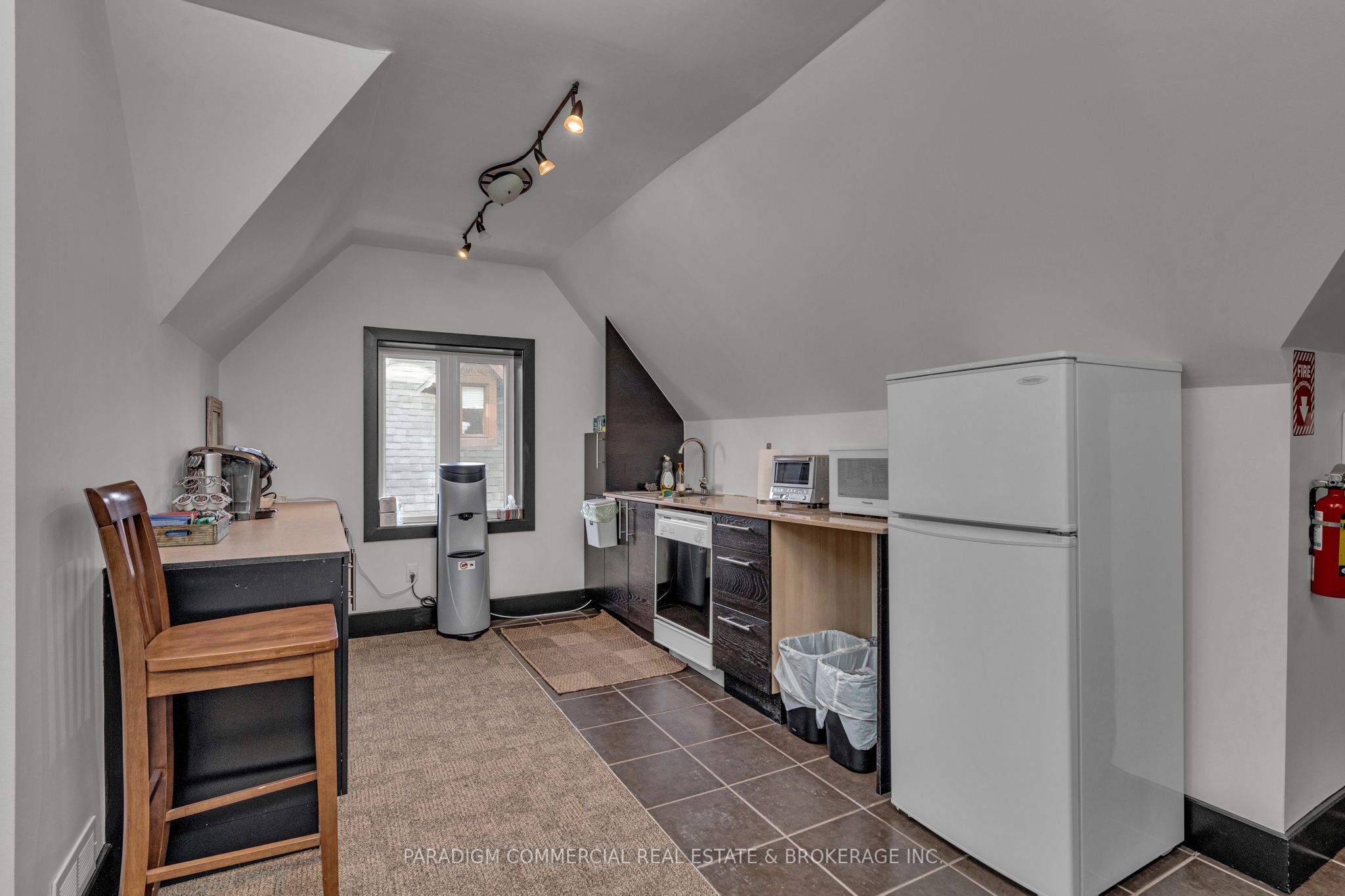 427 Gilmour Street Property Photo 17