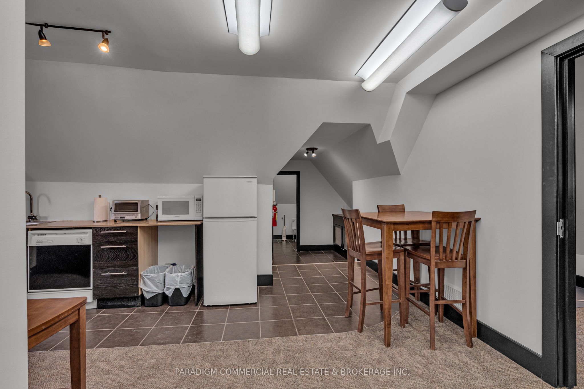 427 Gilmour Street Property Photo 19