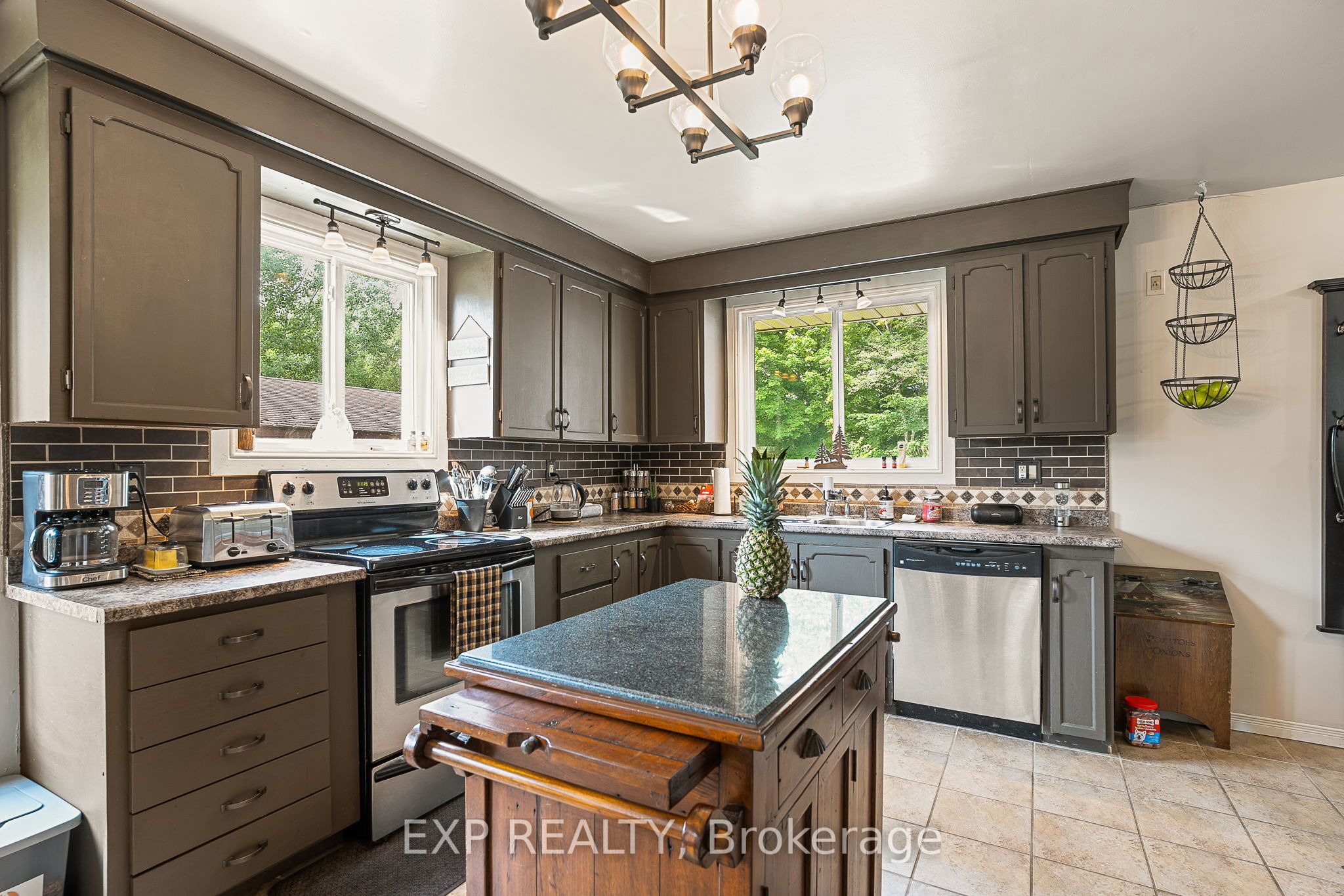 1037 Kernohan Farm Trail Property Photo 12