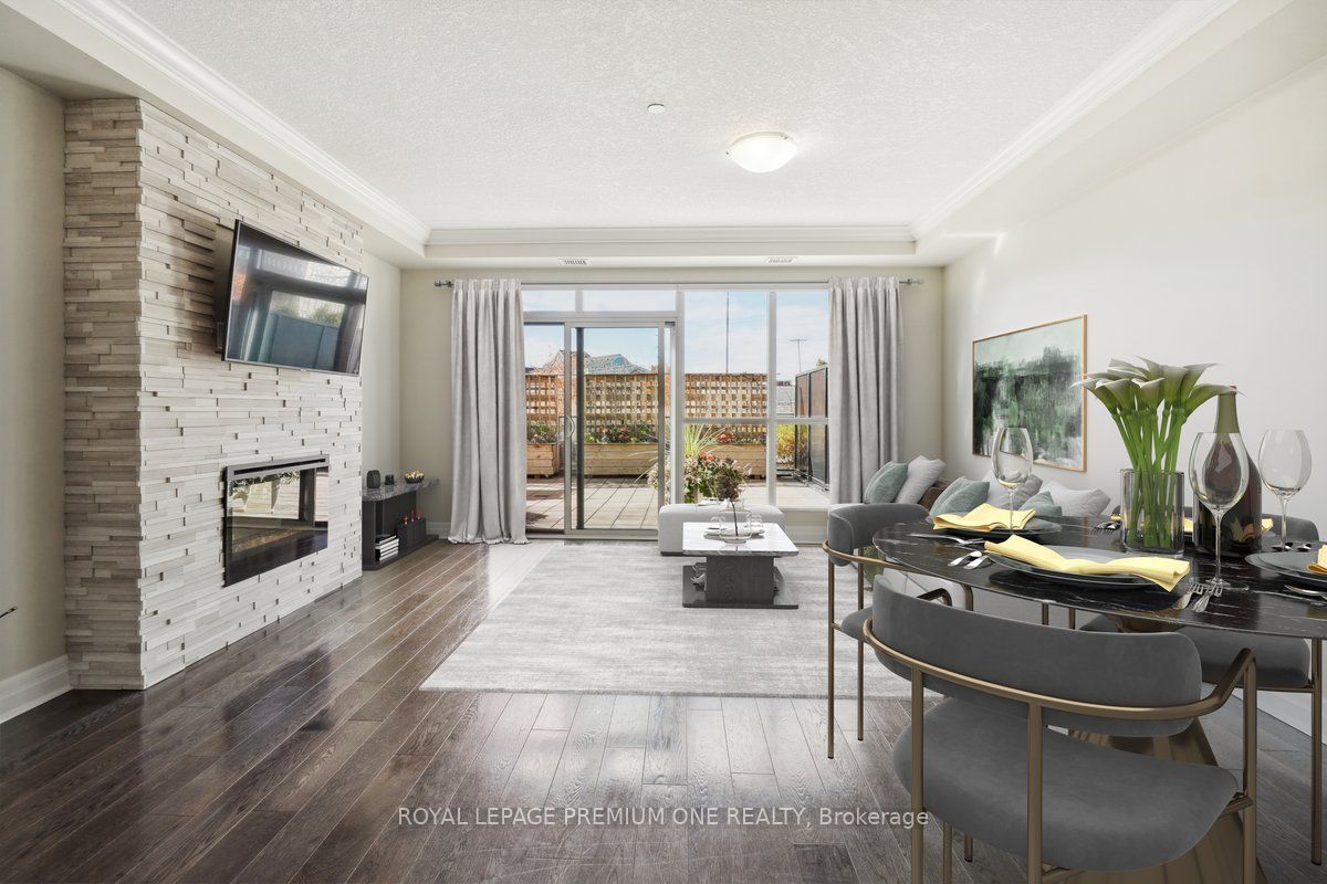 #301 - 150 Wellington Street Property Photo 2
