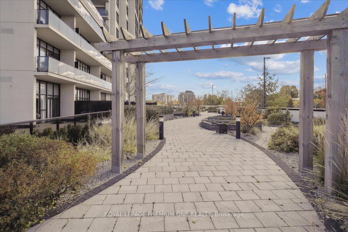 #301 - 150 Wellington Street Property Photo 20