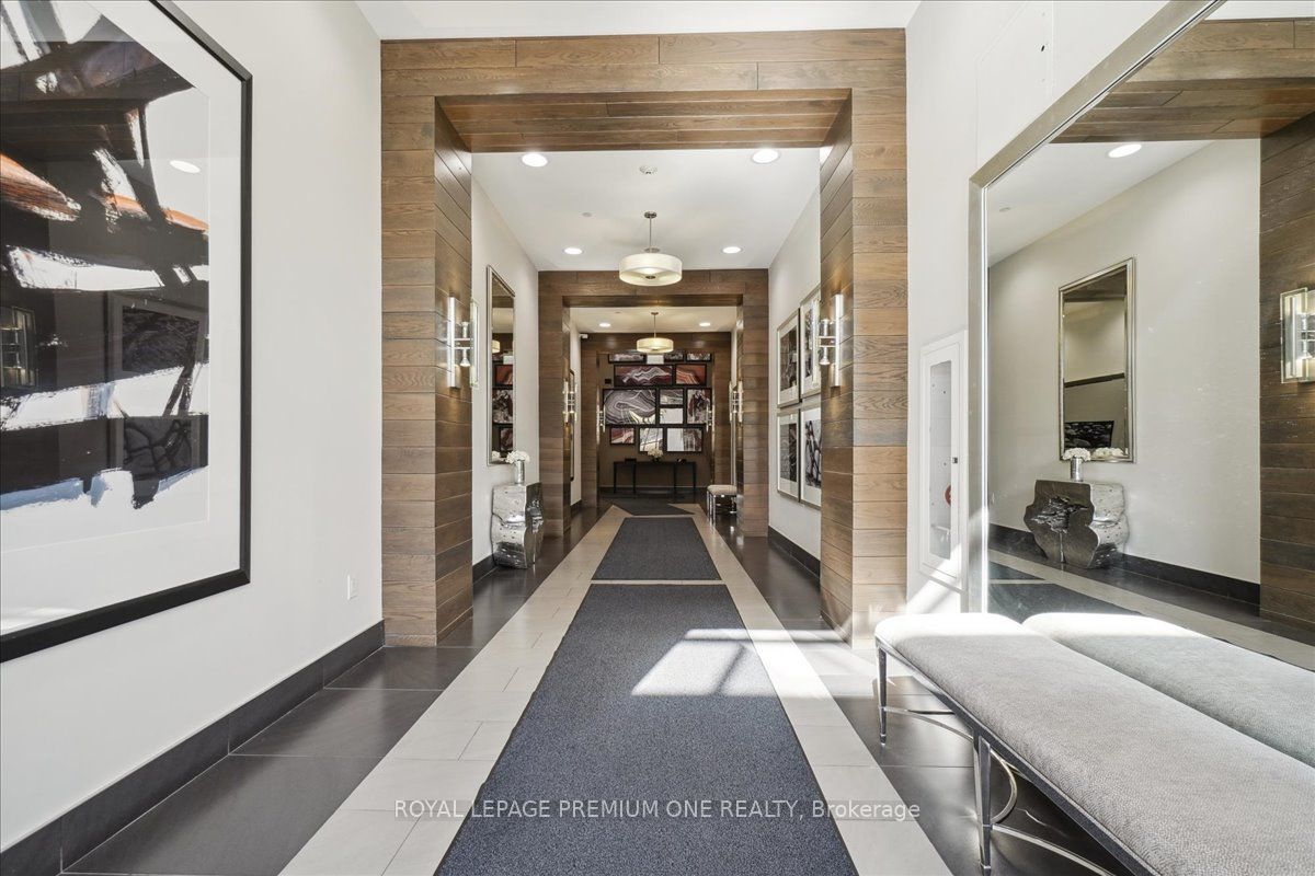 #301 - 150 Wellington Street Property Photo 31