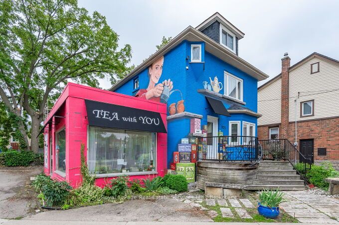 925 King Street Property Photo 2