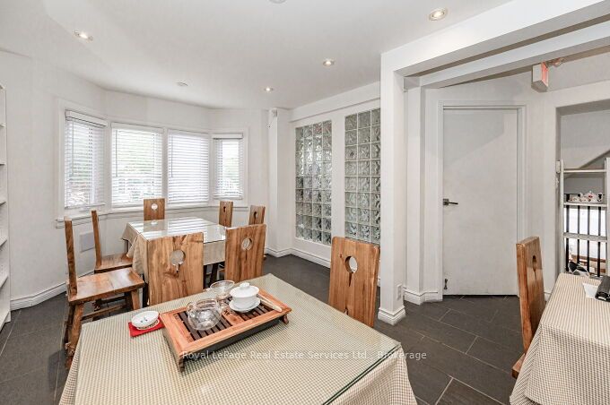 925 King Street Property Photo 6