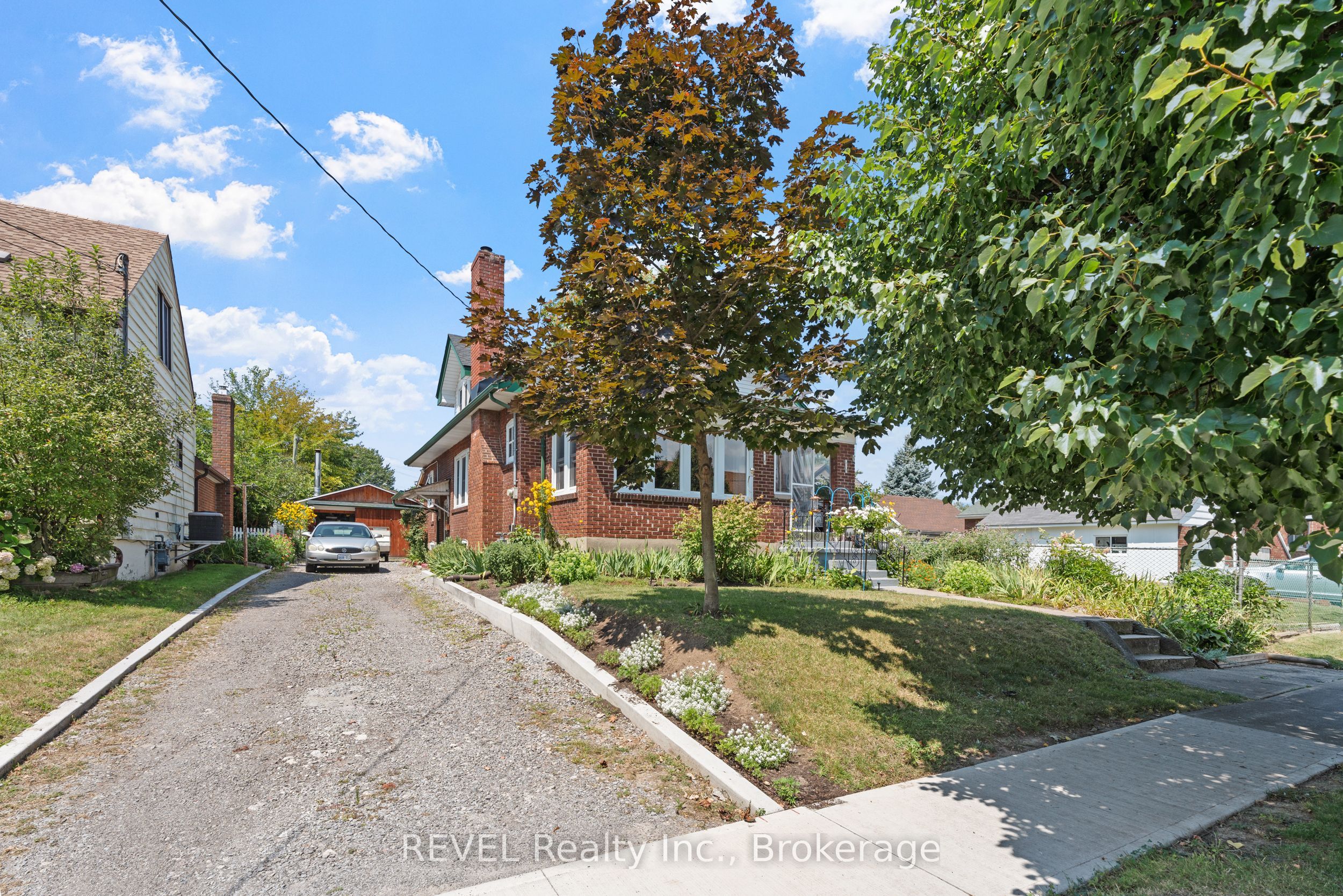208 North Street Property Photo 4
