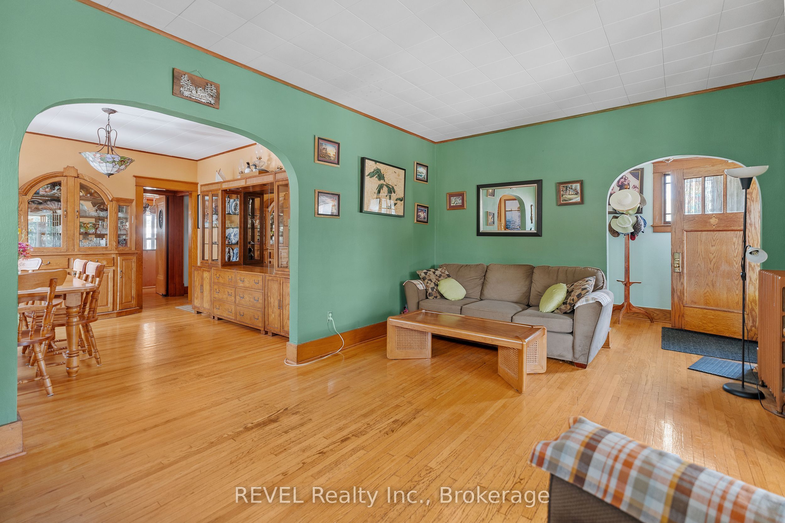 208 North Street Property Photo 9