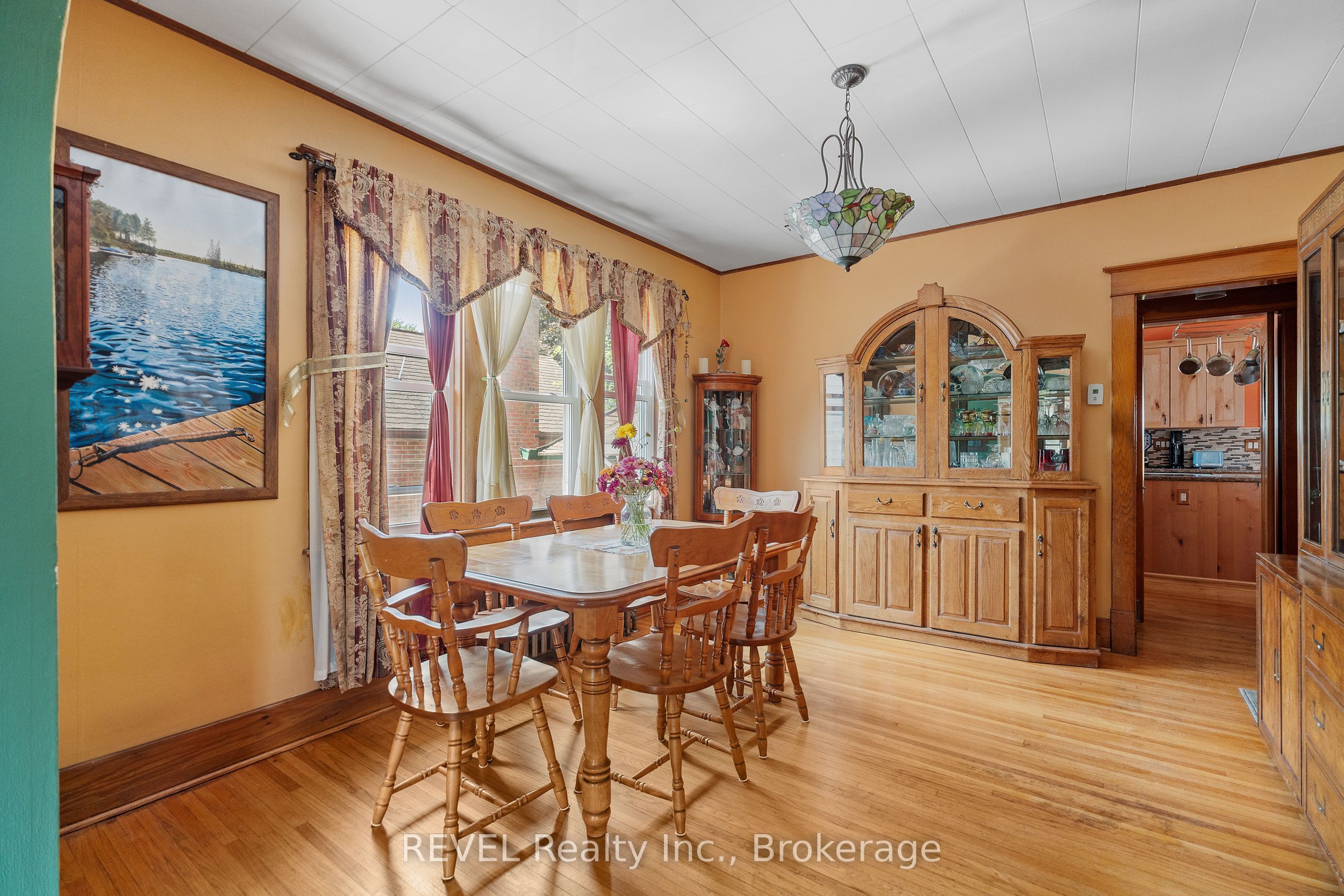 208 North Street Property Photo 12