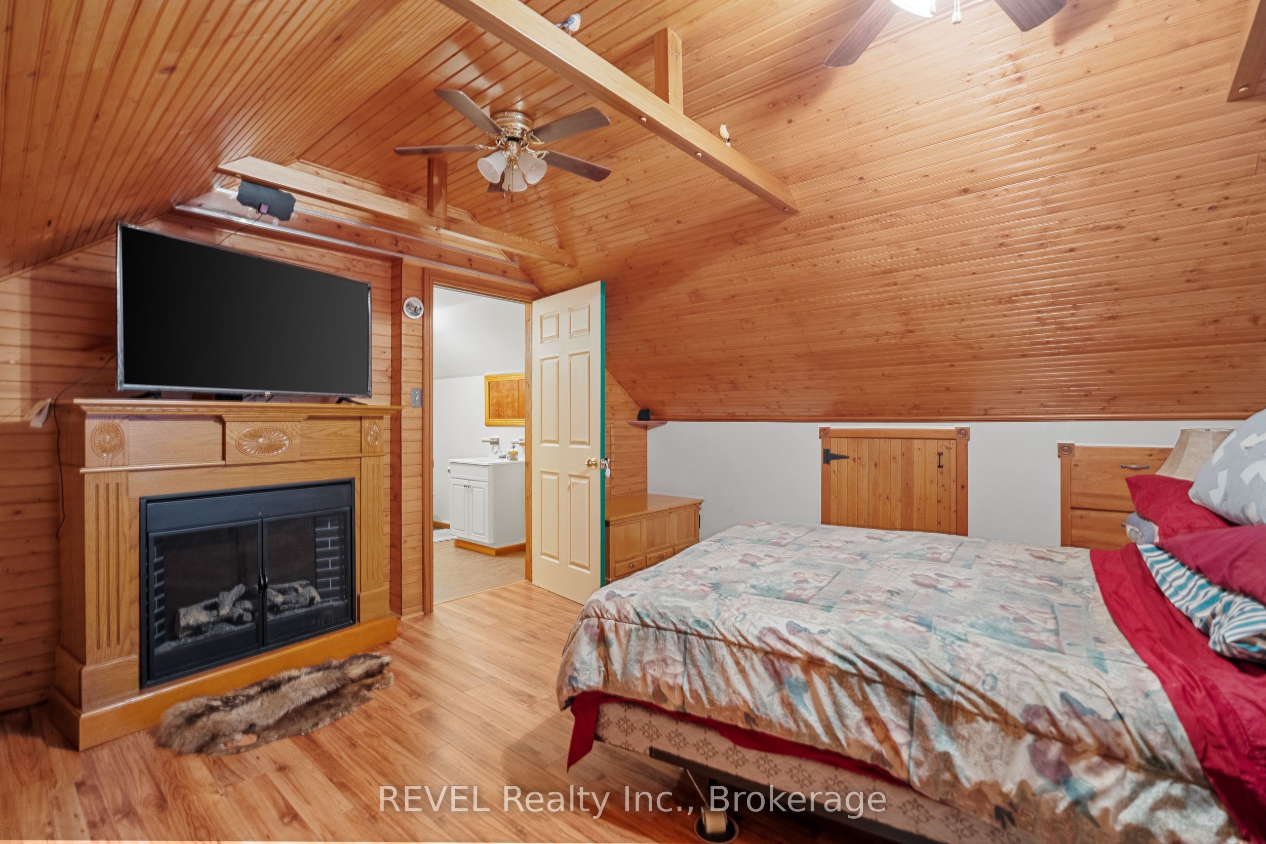 208 North Street Property Photo 29