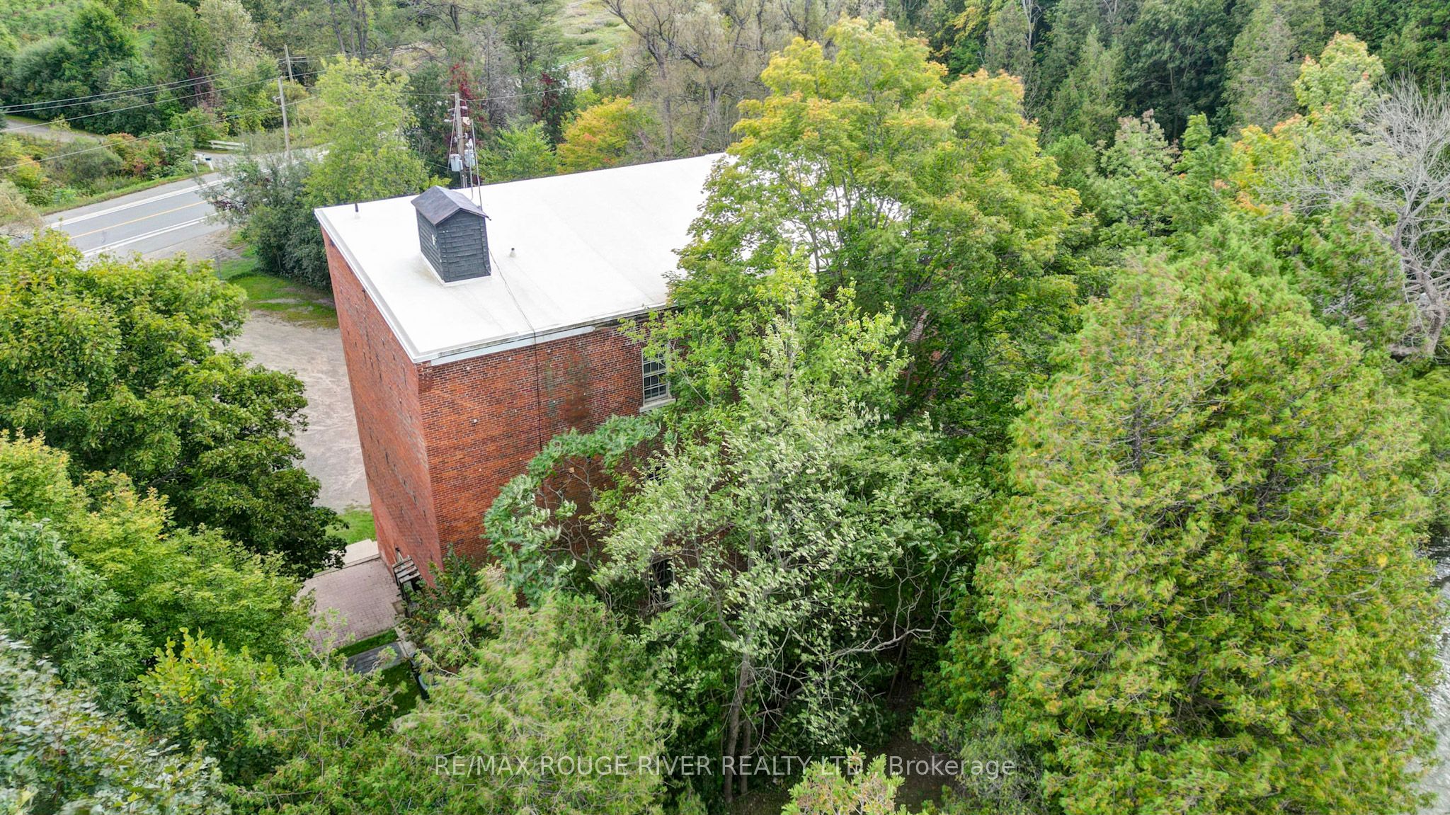 4476 County Road 10 Road Property Photo 6