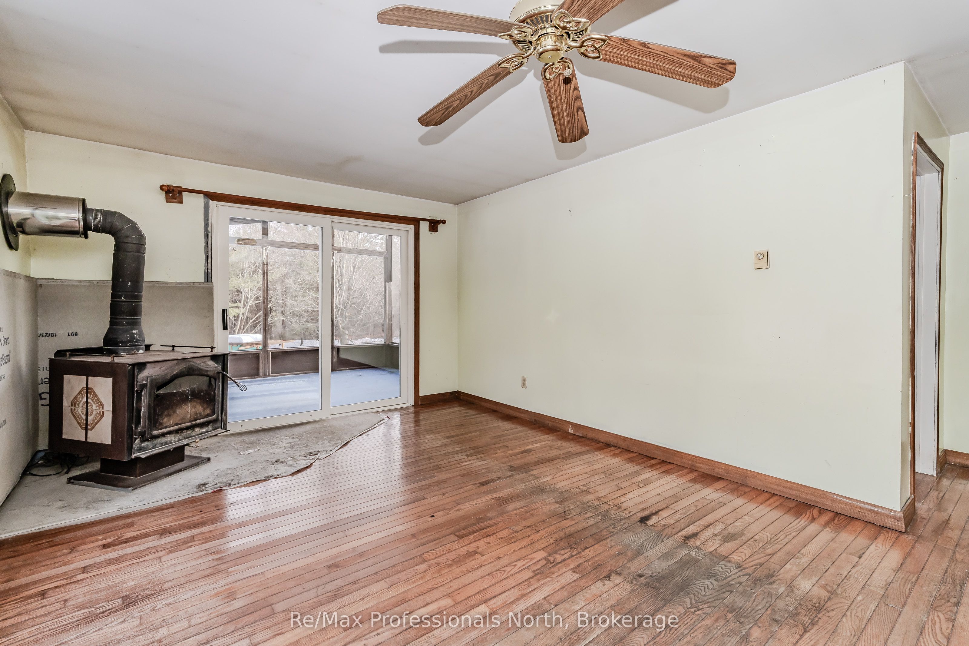 1090 Whites Road Property Photo 18