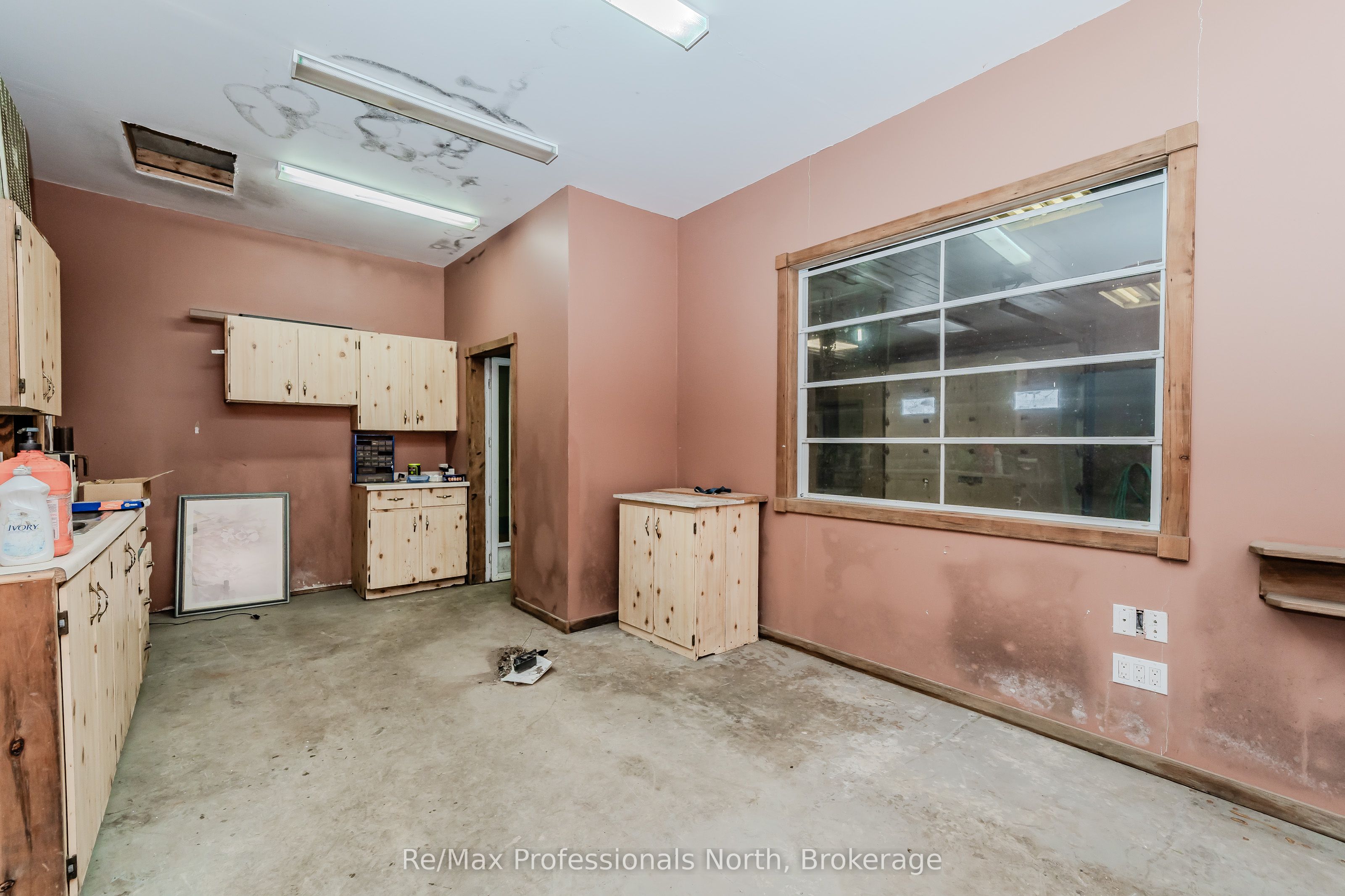 1090 Whites Road Property Photo 38