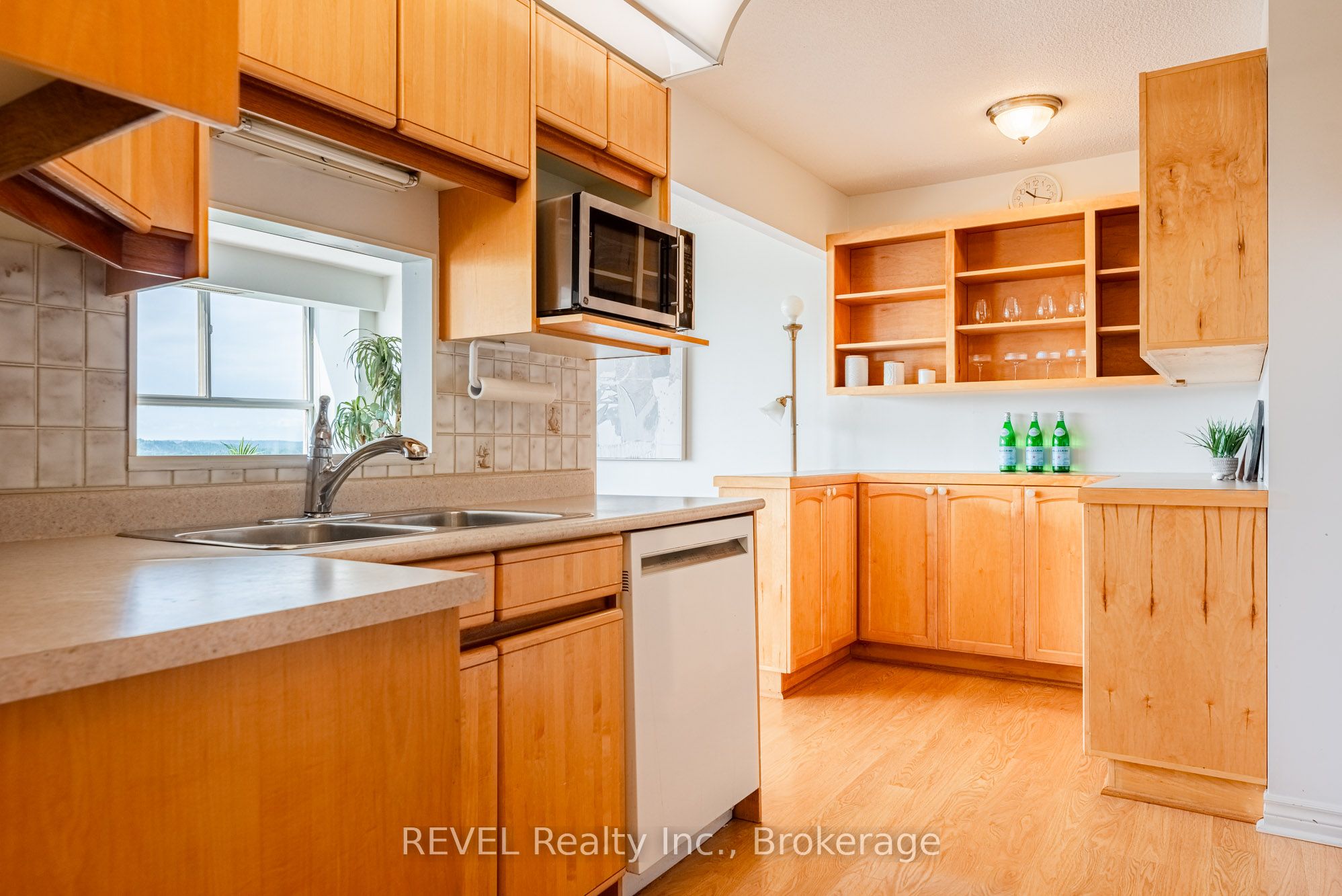 7 Gale Crescent Ph 4 Property Photo 6