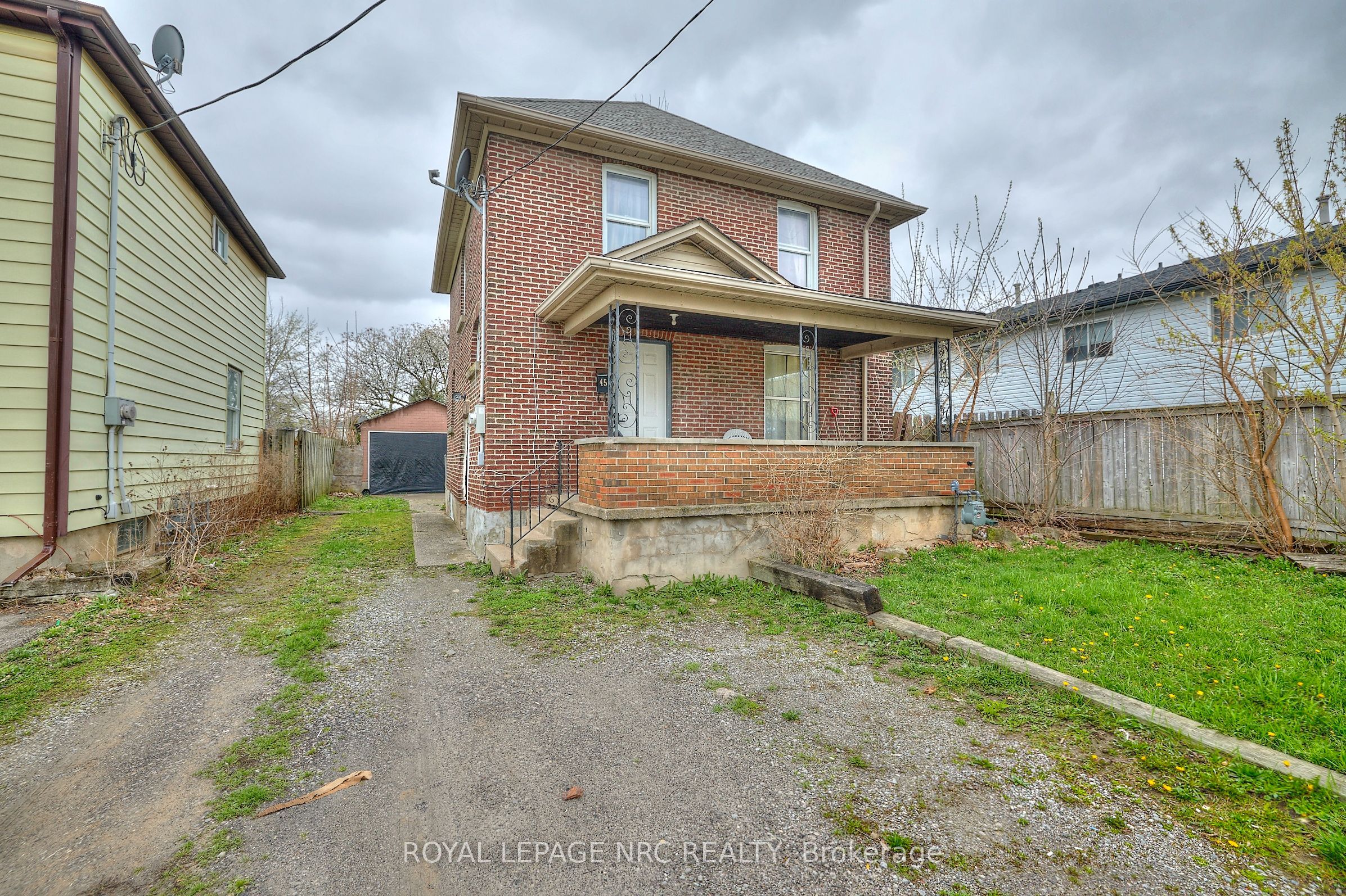 45 Pine Street N Property Photo 2