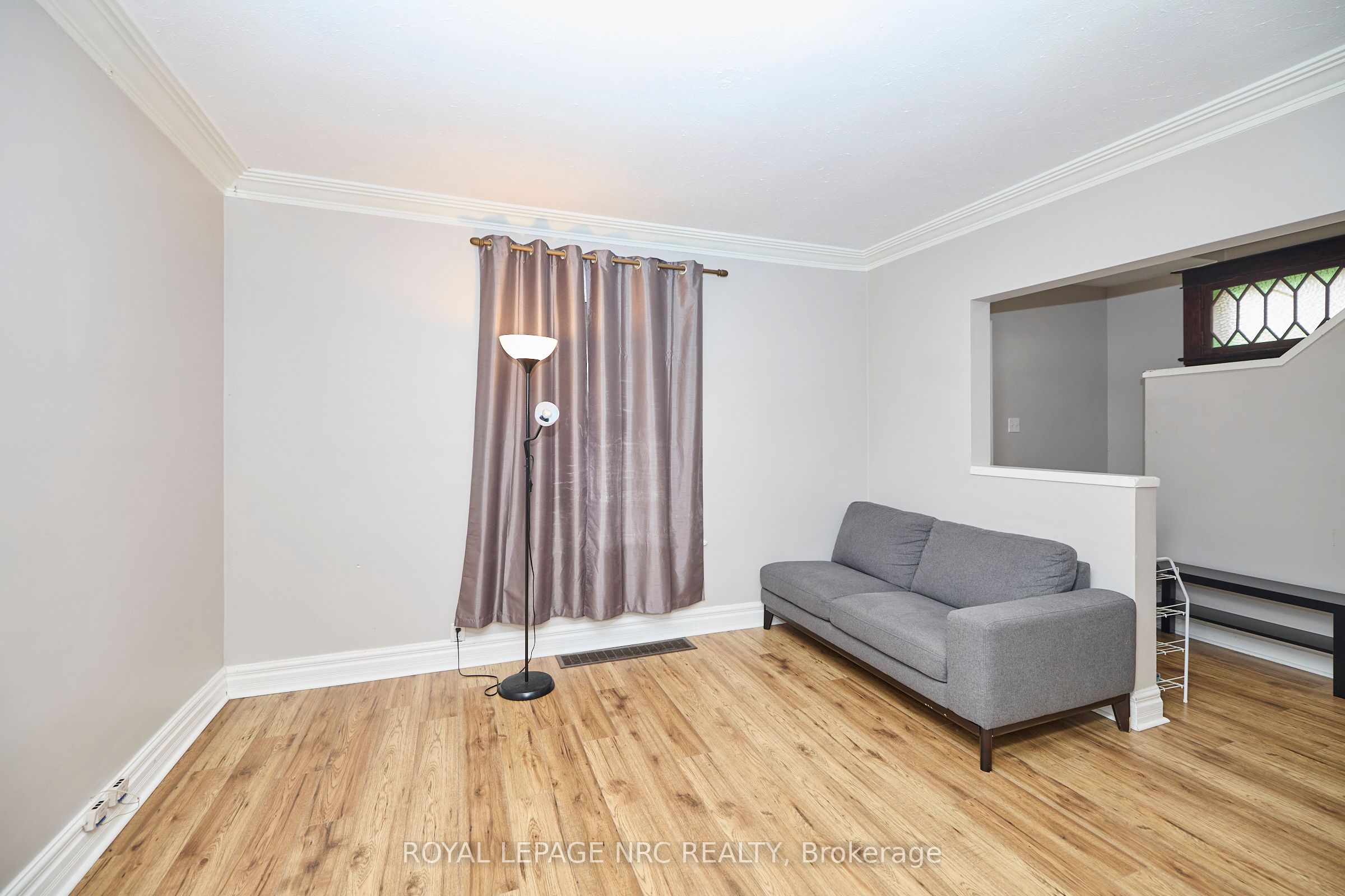 45 Pine Street N Property Photo 10