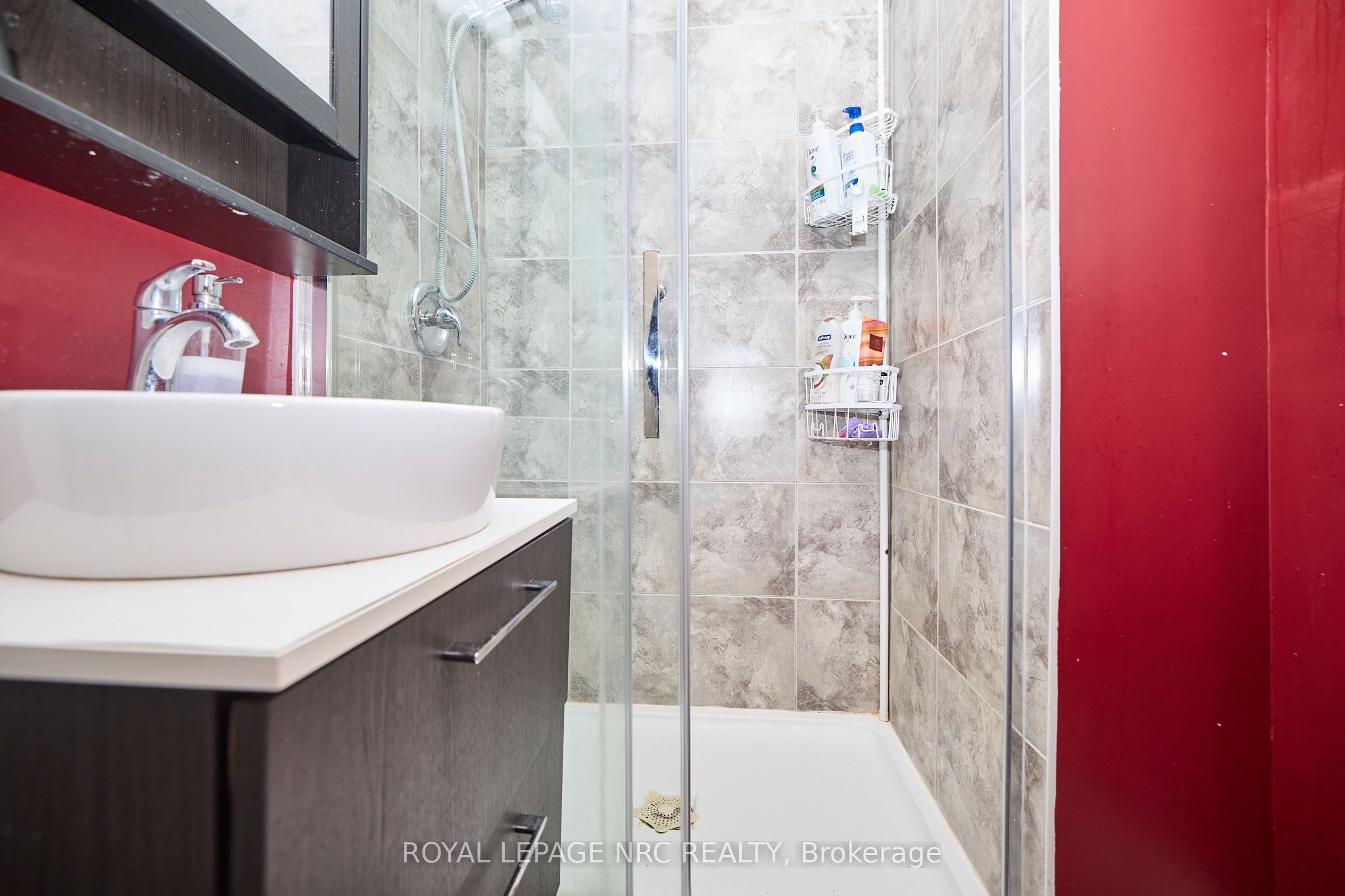 45 Pine Street N Property Photo 12