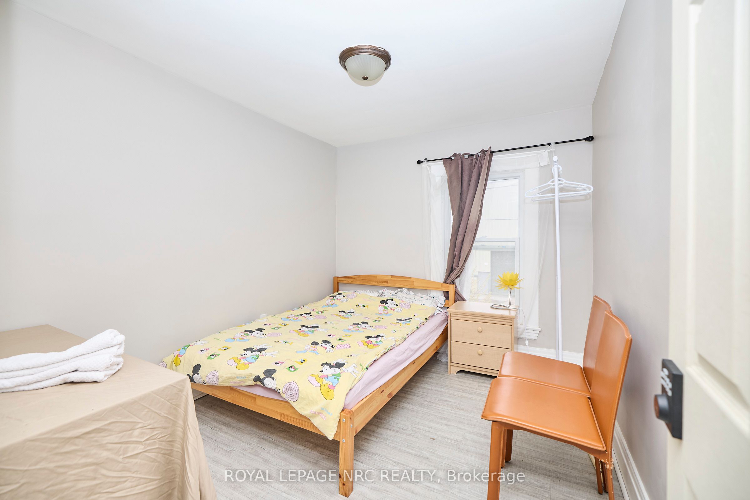 45 Pine Street N Property Photo 13
