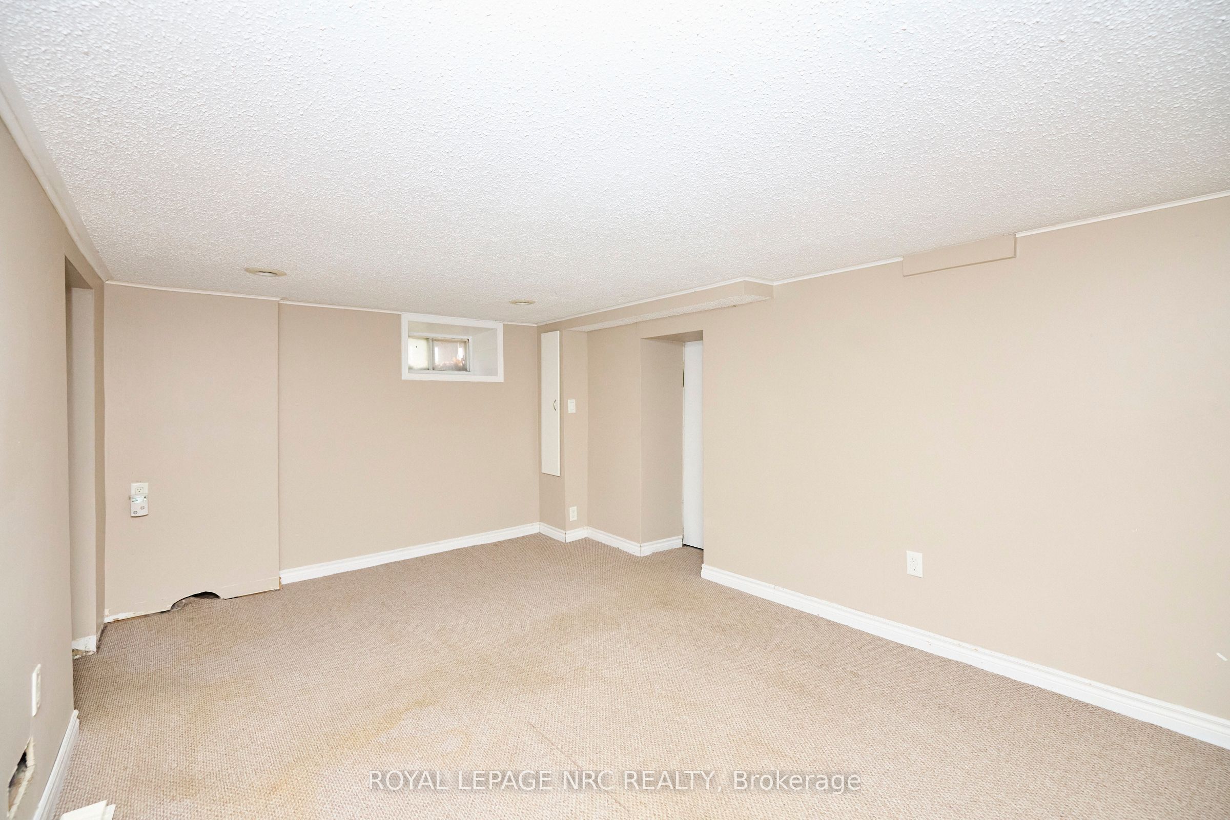 45 Pine Street N Property Photo 21