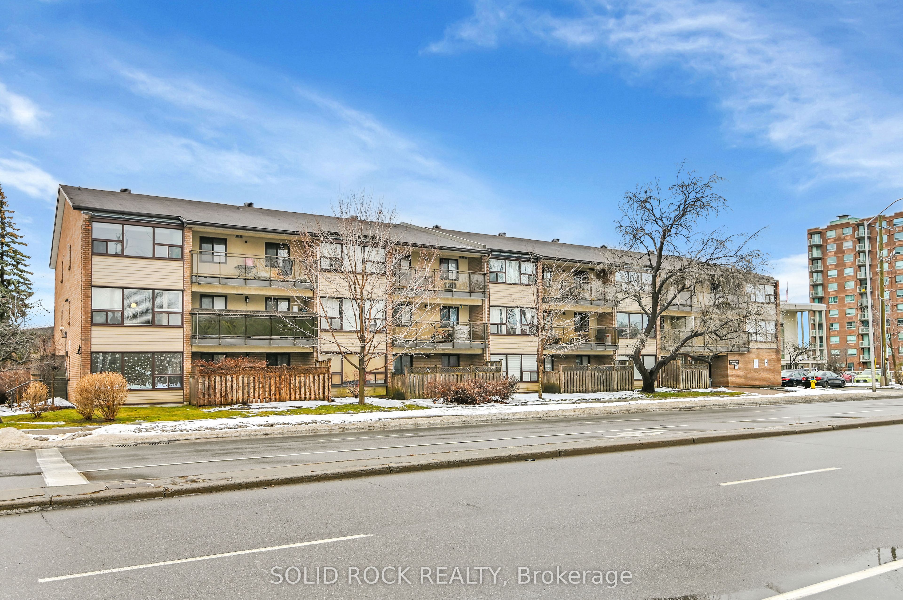 #203 - 1490 Heron Road Property Photo 2