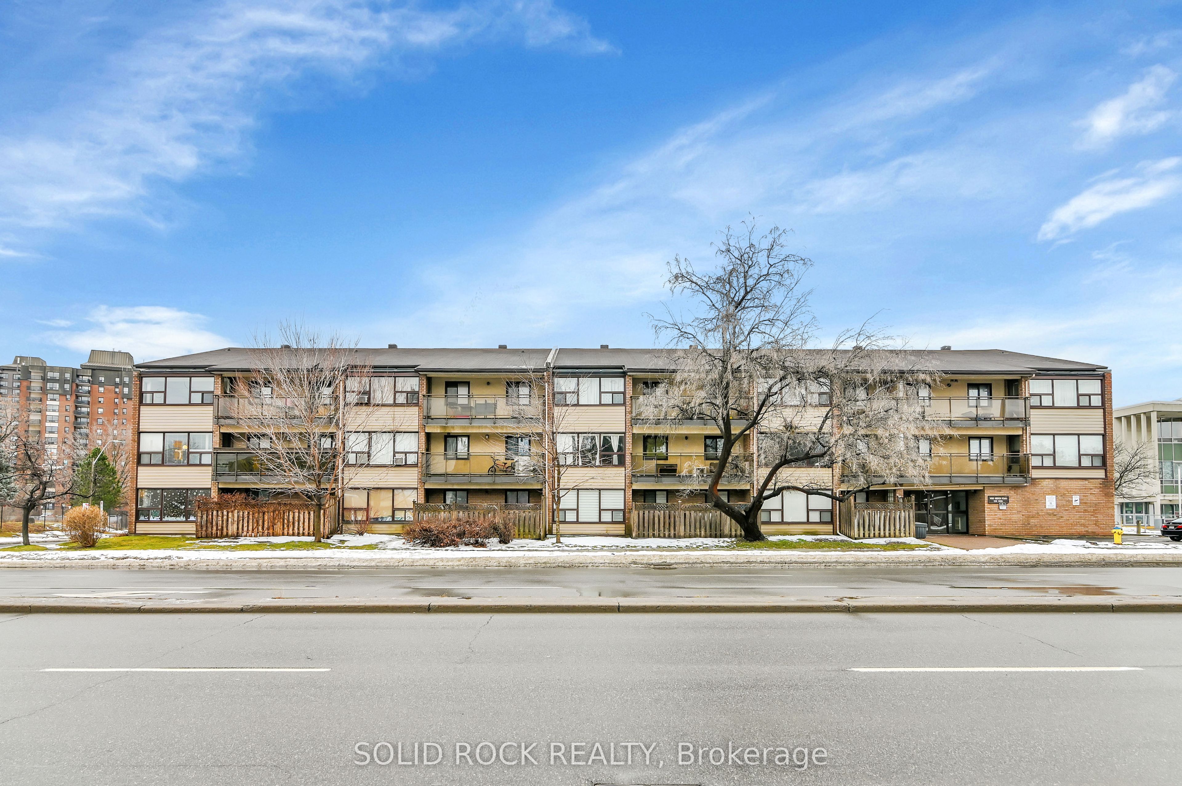 #203 - 1490 Heron Road Property Photo 3