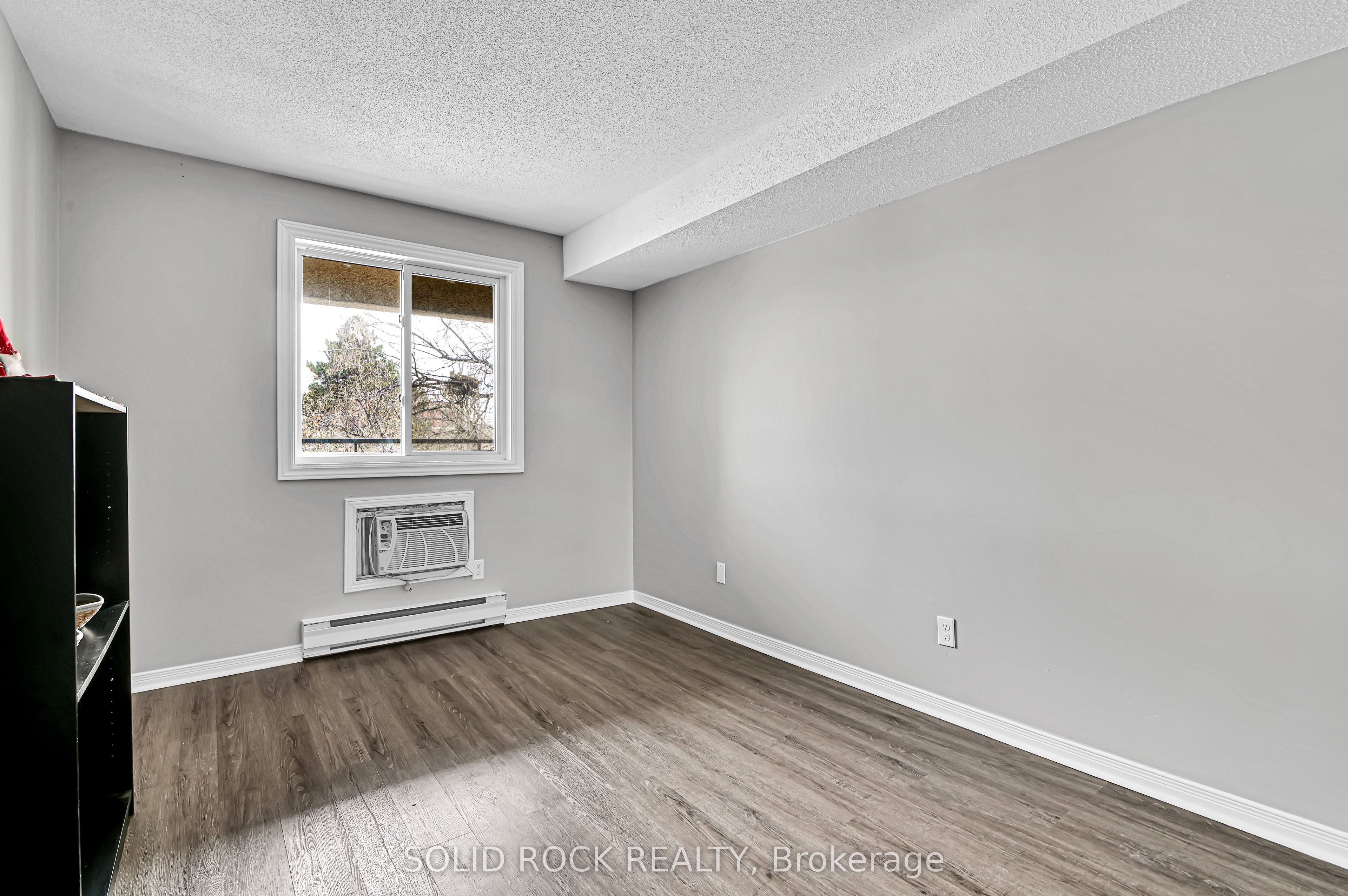 #203 - 1490 Heron Road Property Photo 21