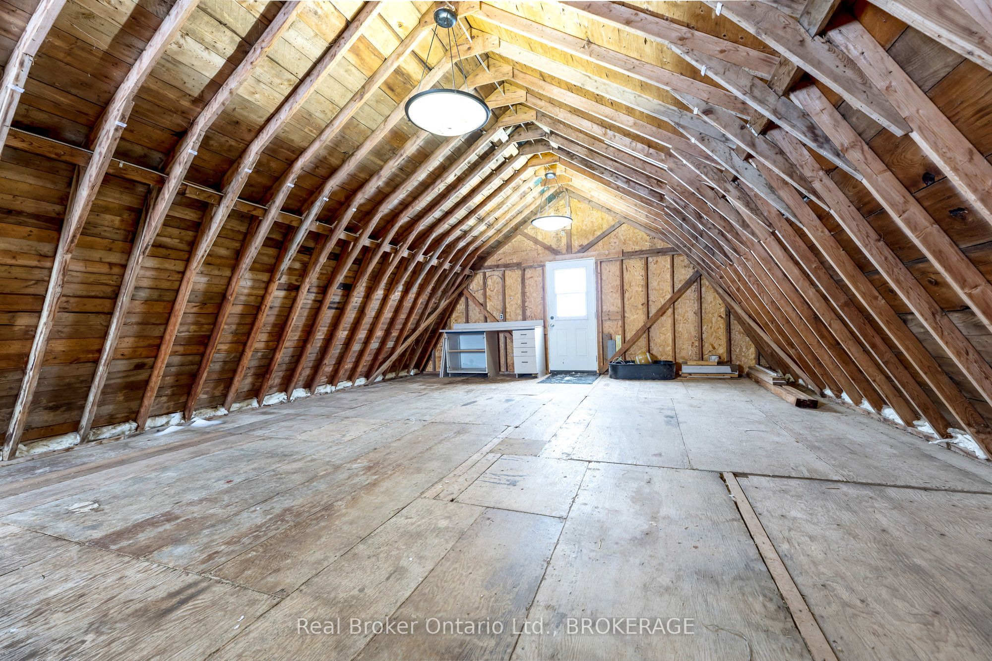 9408 17th Sideroad Property Photo 17