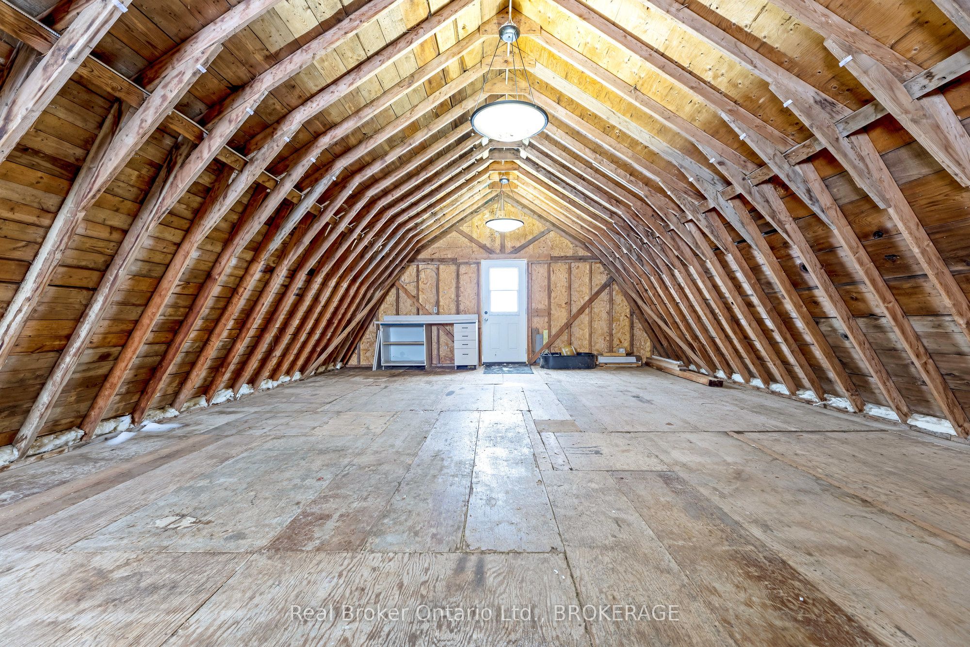 9408 17th Sideroad Property Photo 18