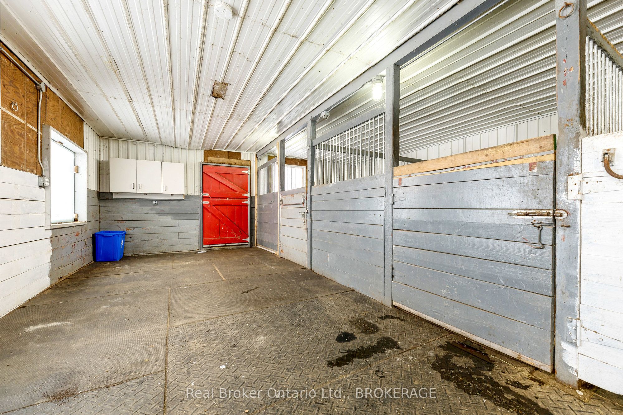 9408 17th Sideroad Property Photo 20