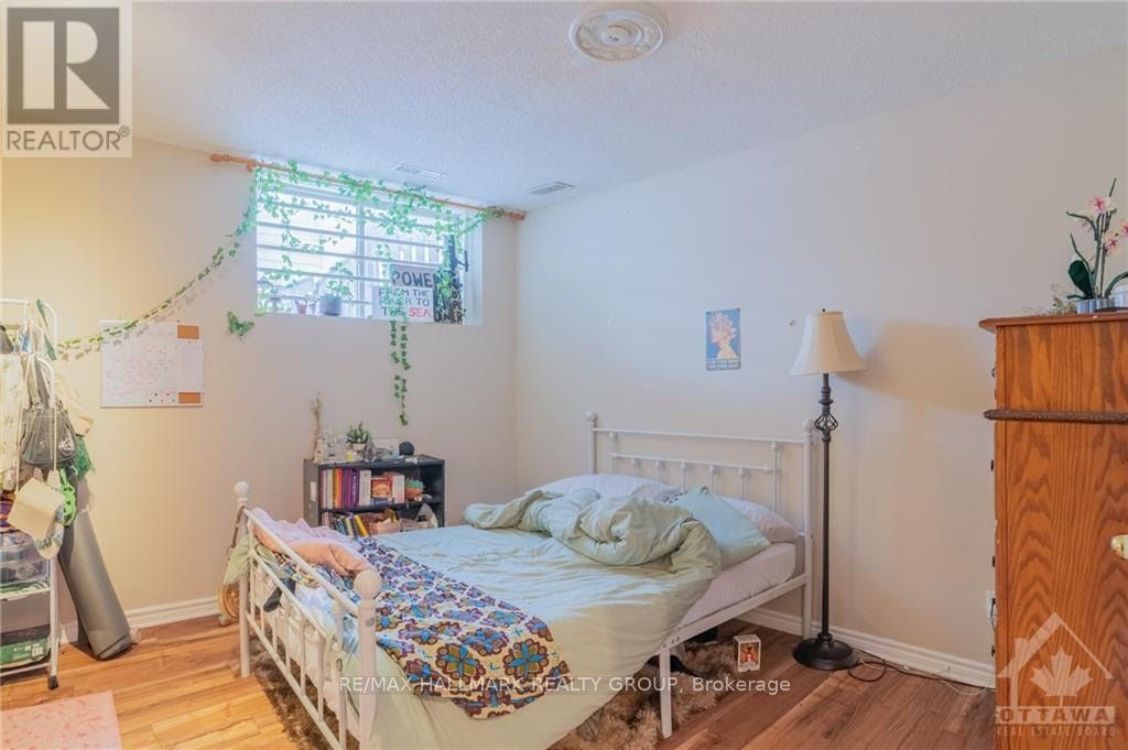 1901 Hampstead Place Property Photo 10