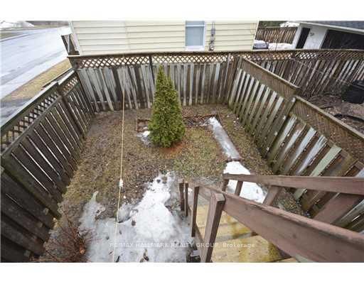 1901 Hampstead Place Property Photo 13