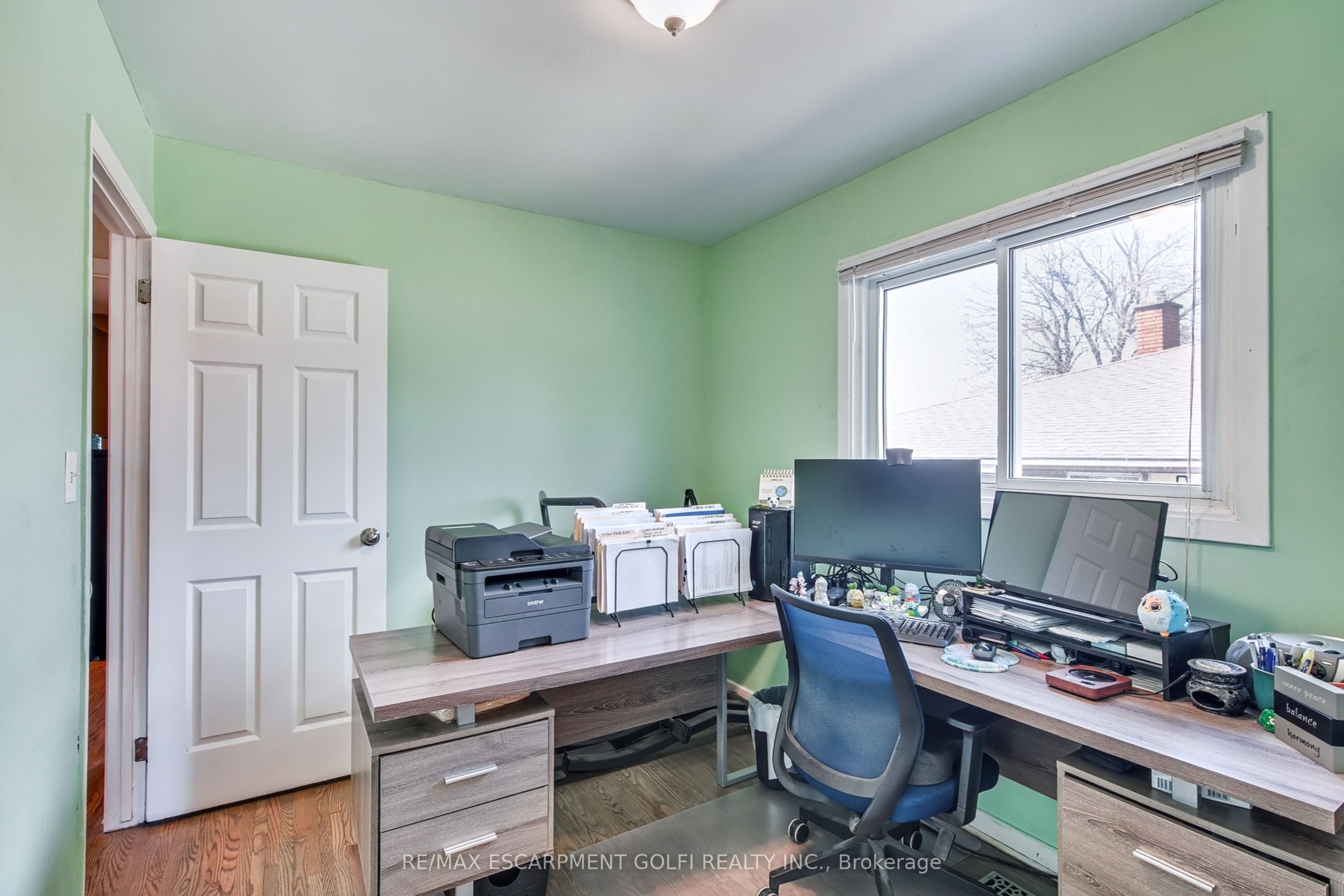 4553 Sussex Drive Property Photo 17