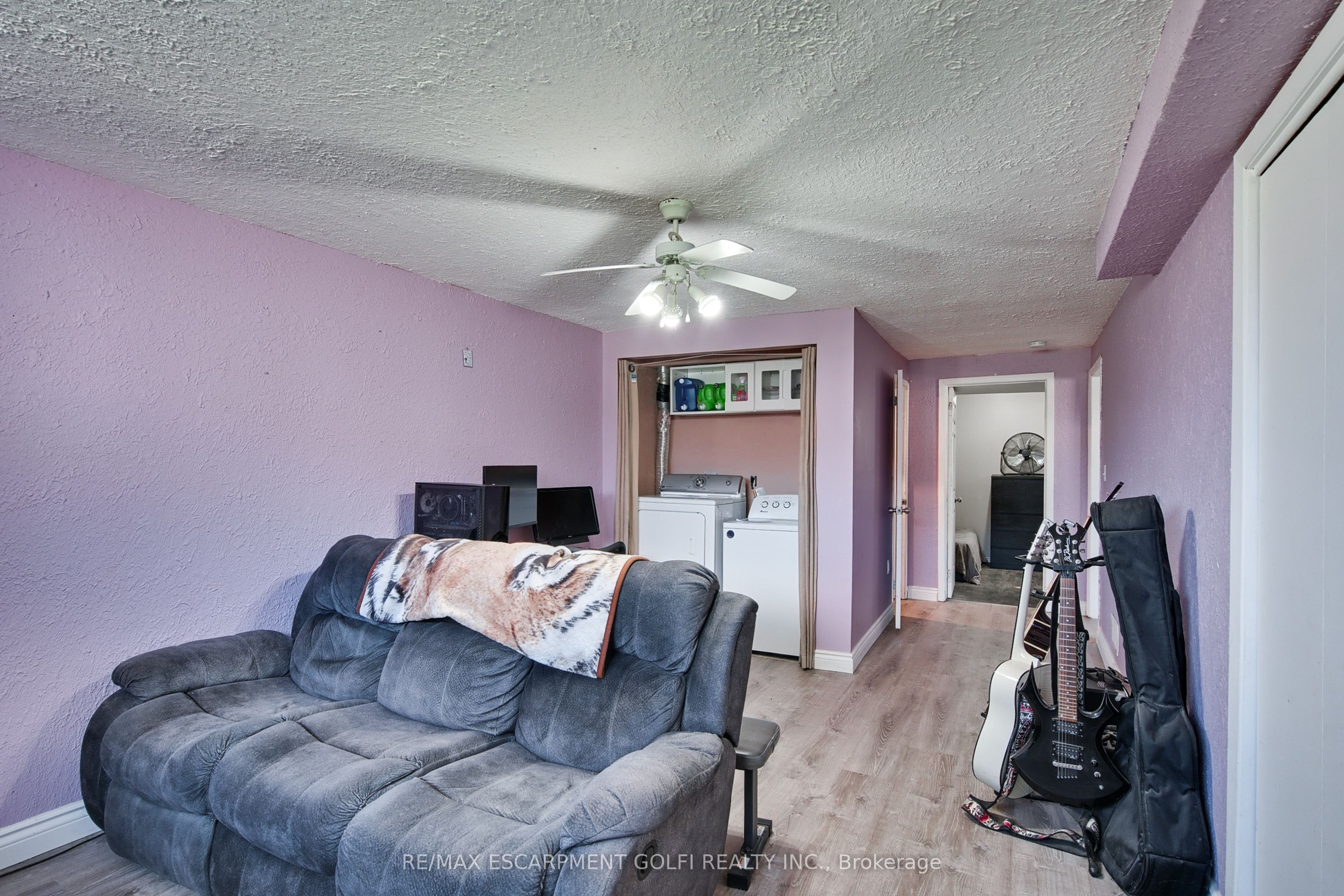 4553 Sussex Drive Property Photo 19