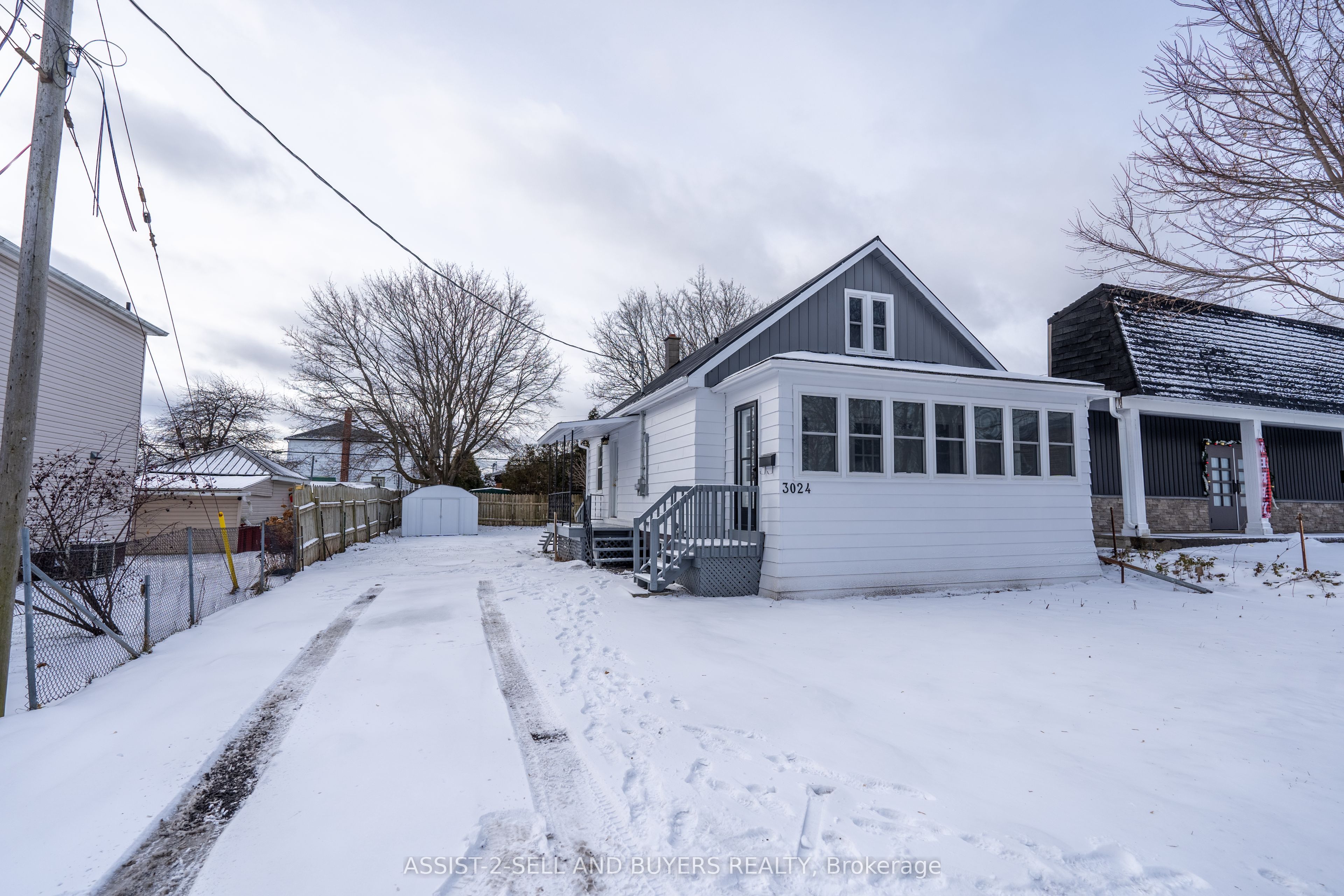 3024 Pitt Street Property Photo 1