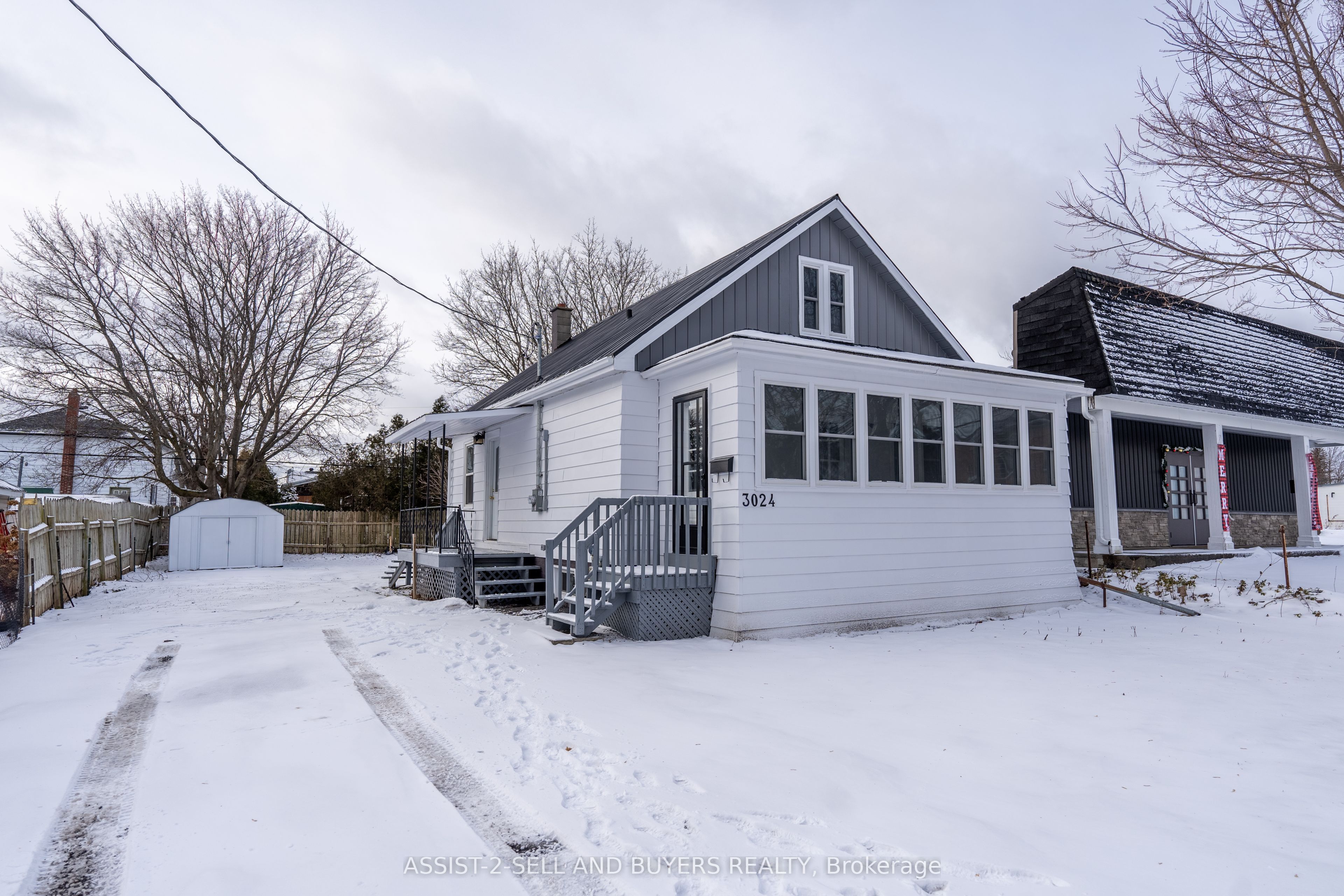 3024 Pitt Street Property Photo 3
