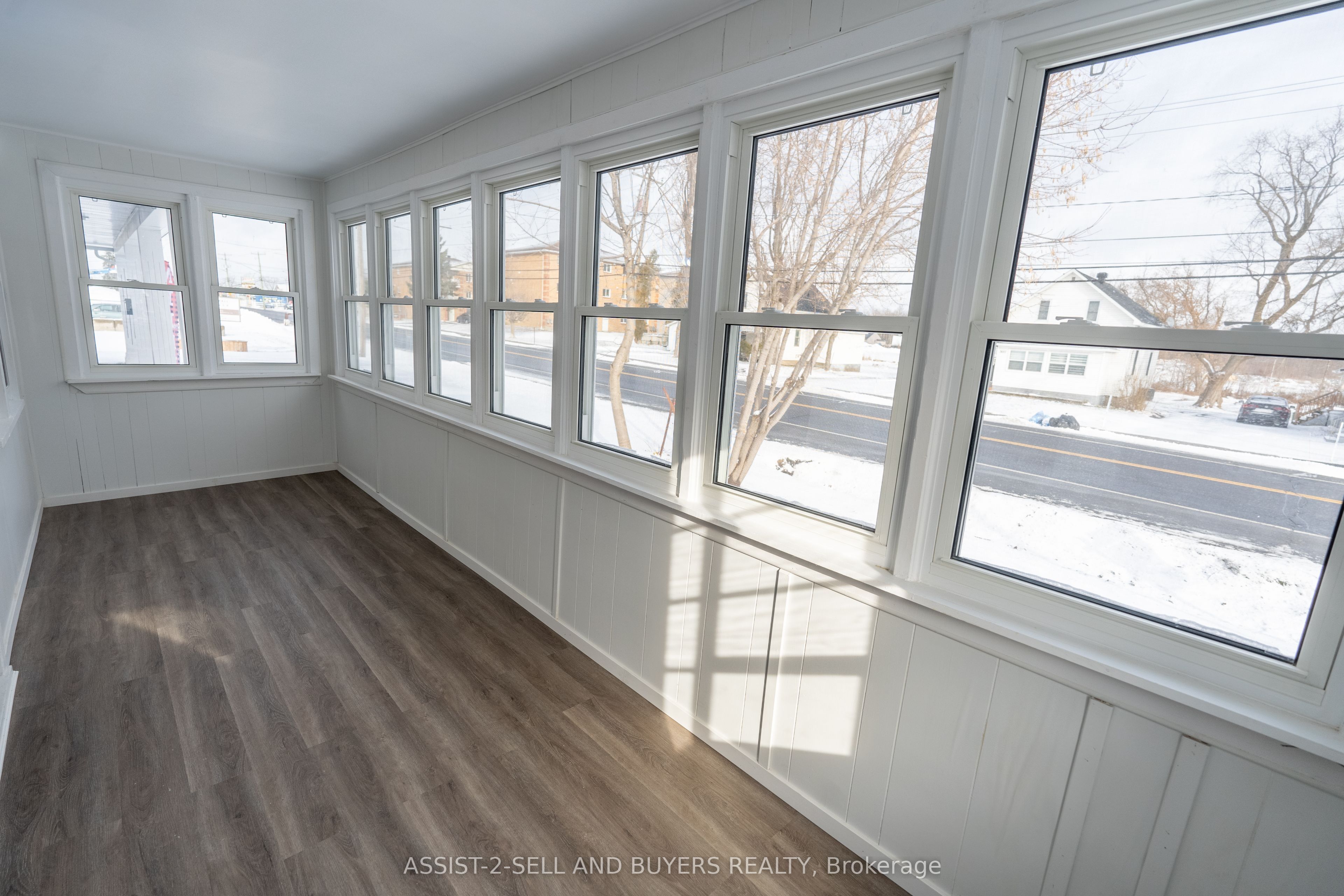 3024 Pitt Street Property Photo 4