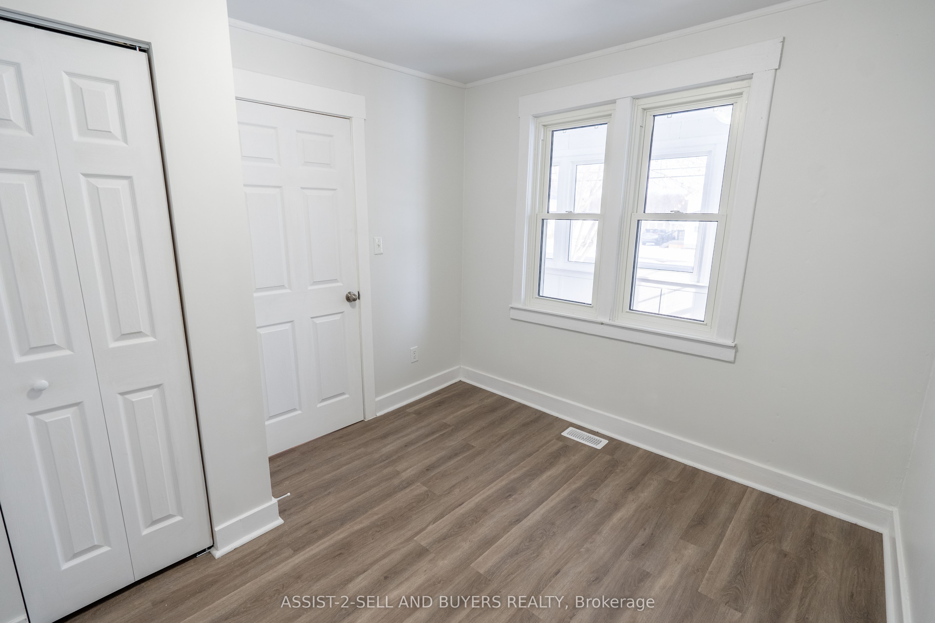 3024 Pitt Street Property Photo 11