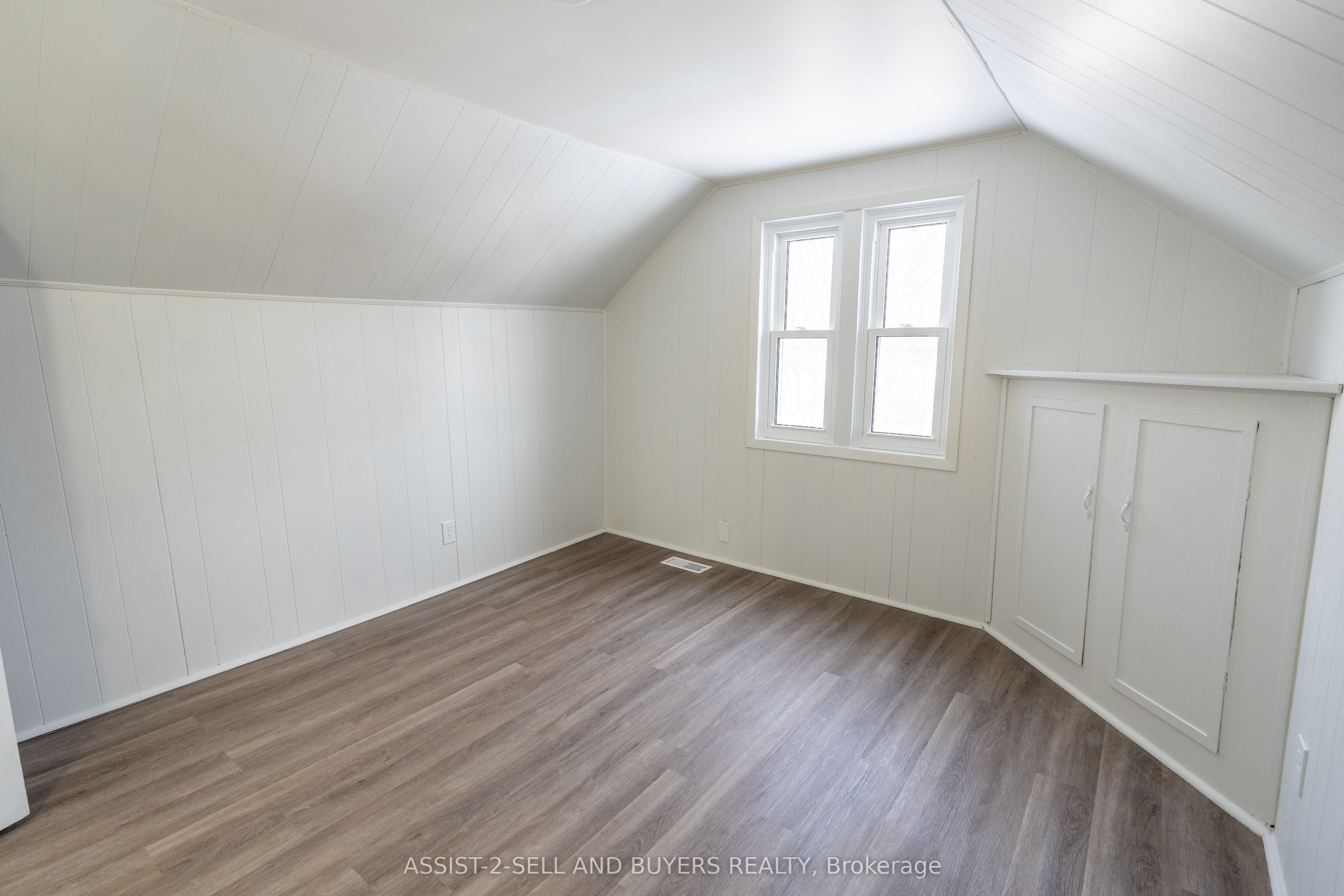 3024 Pitt Street Property Photo 15