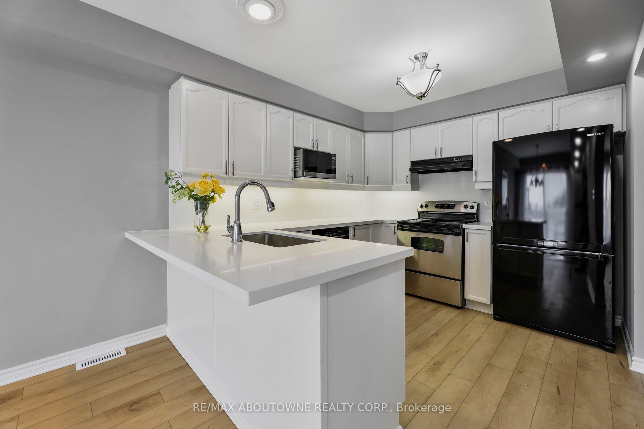 1518 Evans Boulevard Property Photo 8